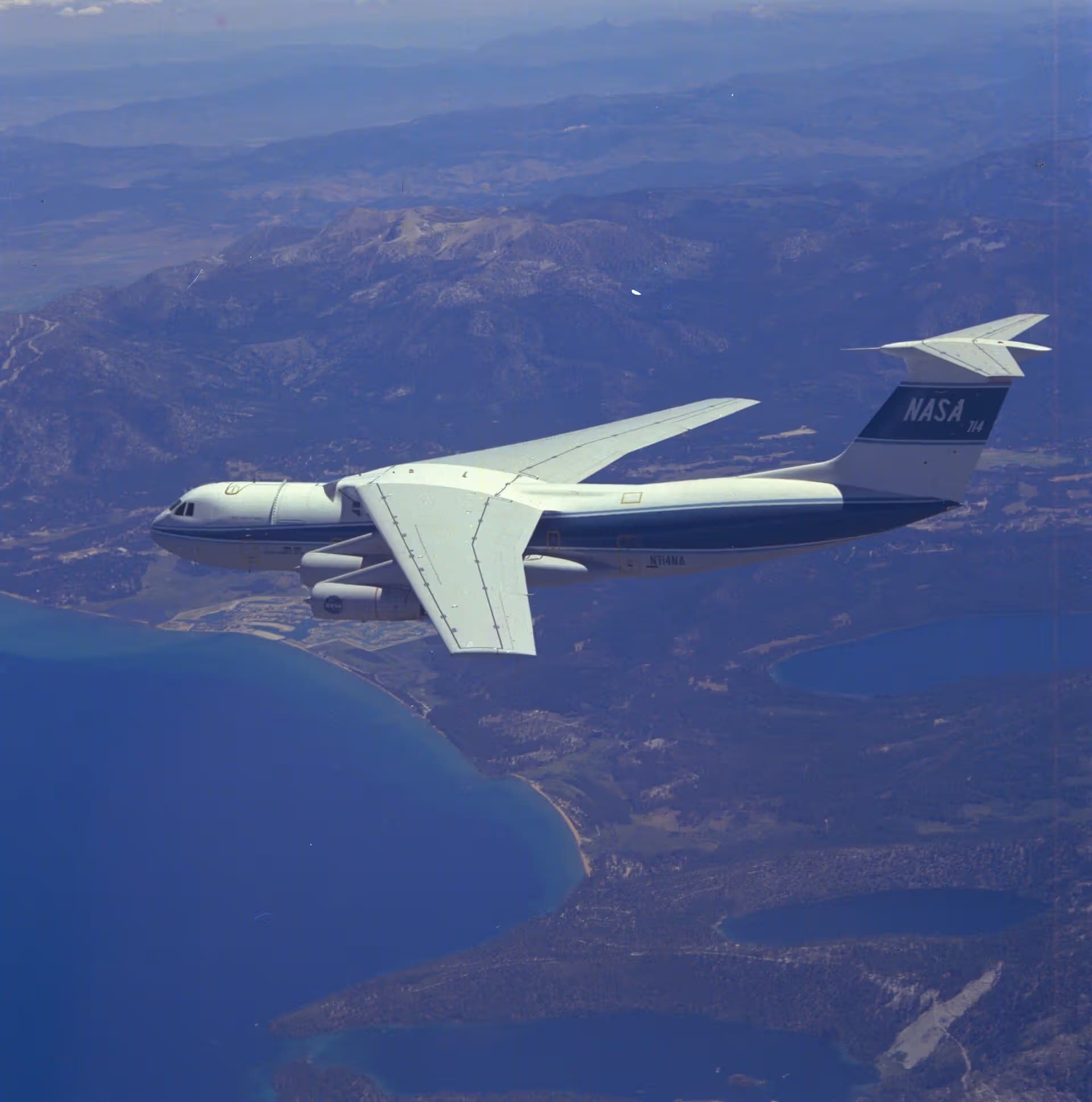 Unidentified — Aircraft