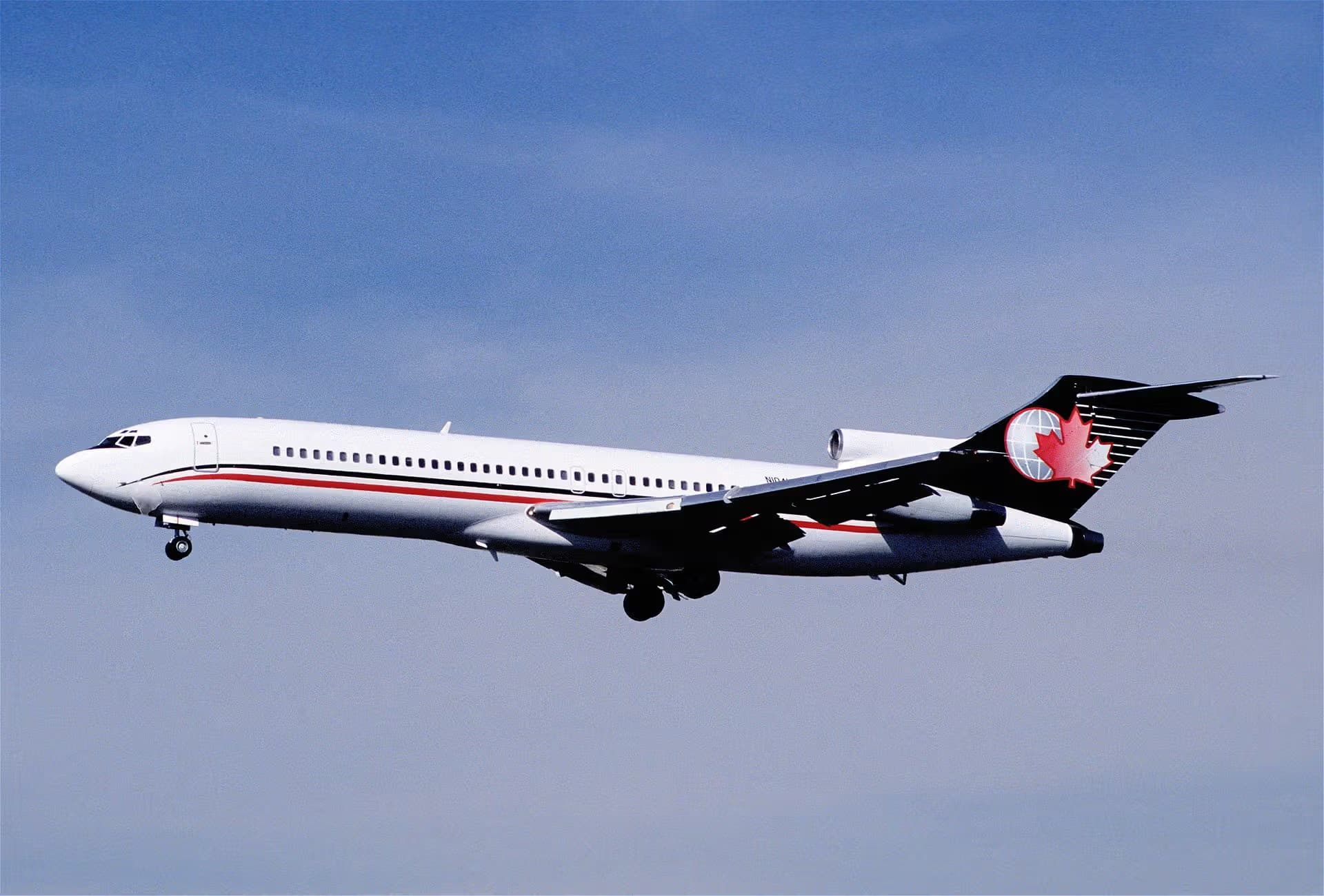 N104HR — Boeing