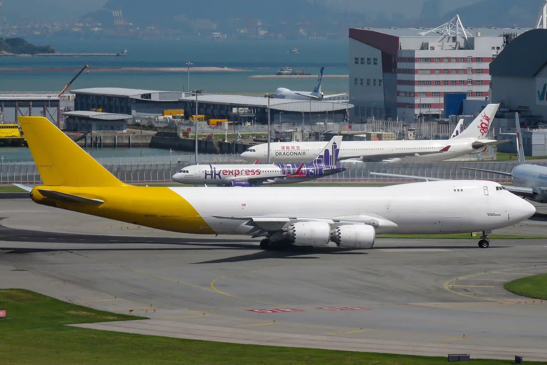 N856GT — Boeing