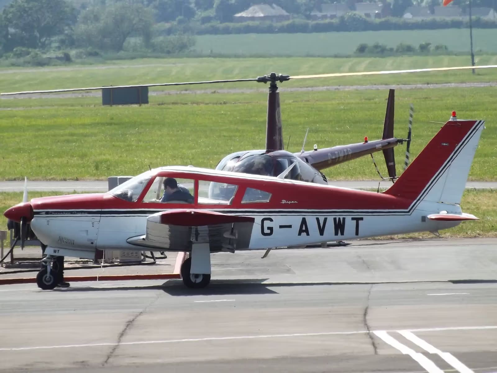 G-AVWT — Piper