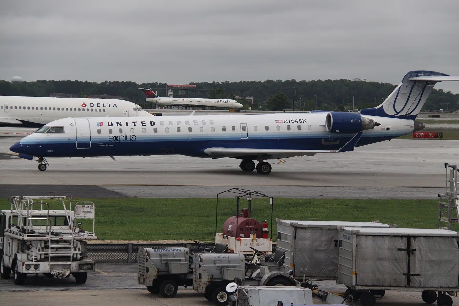 N764SK — Bombardier