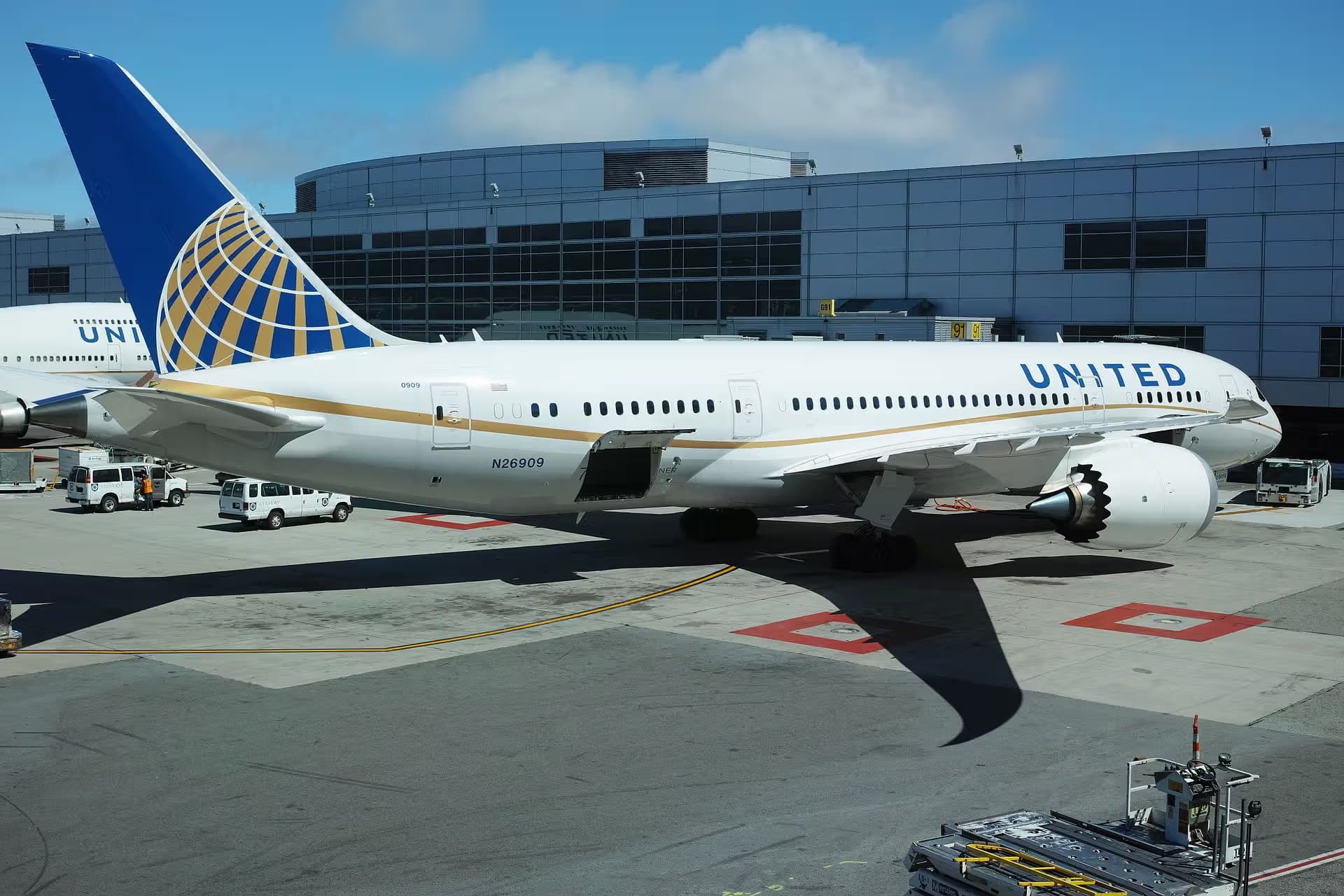 N26909 — Boeing