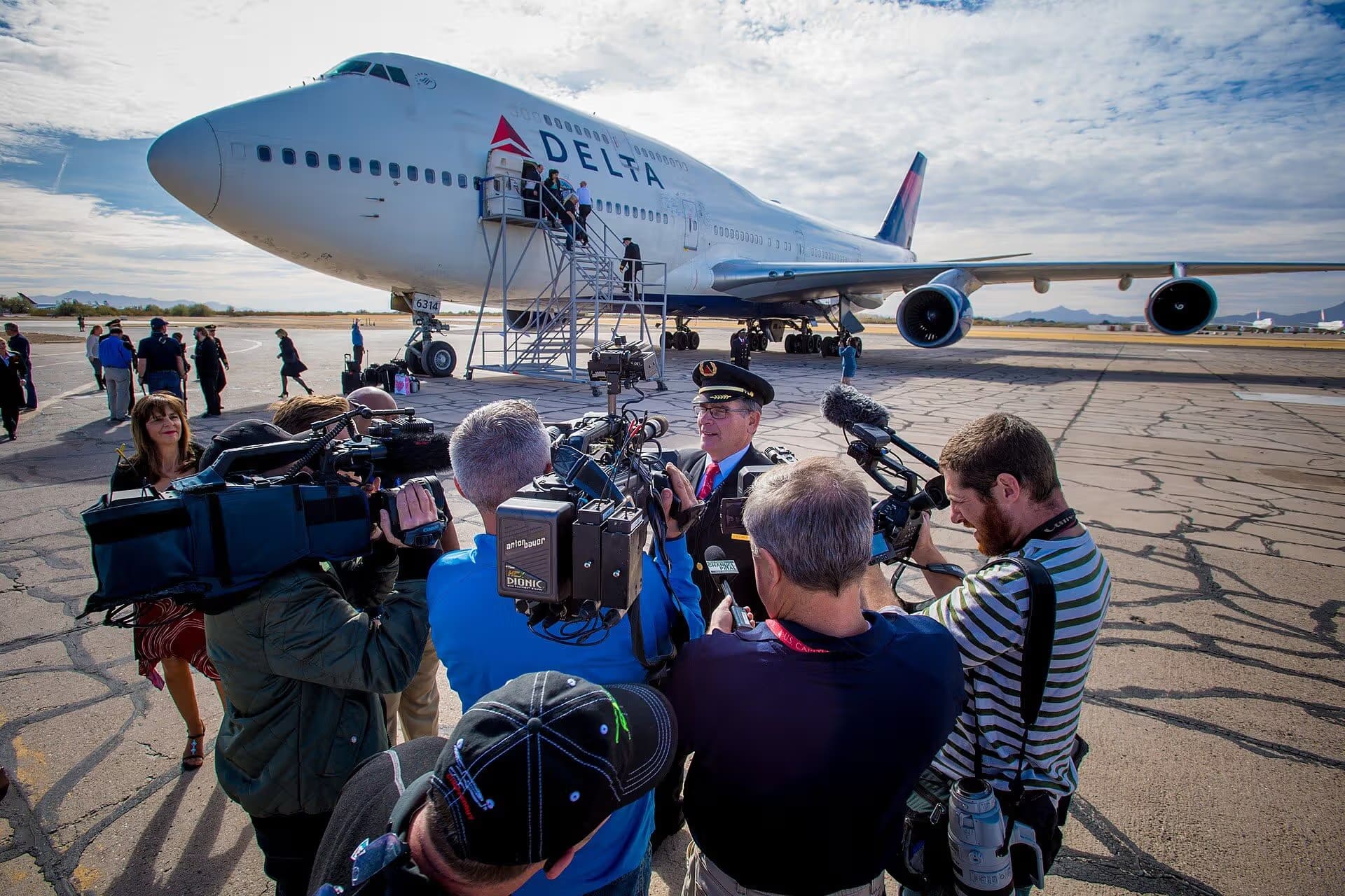 N674US — Boeing