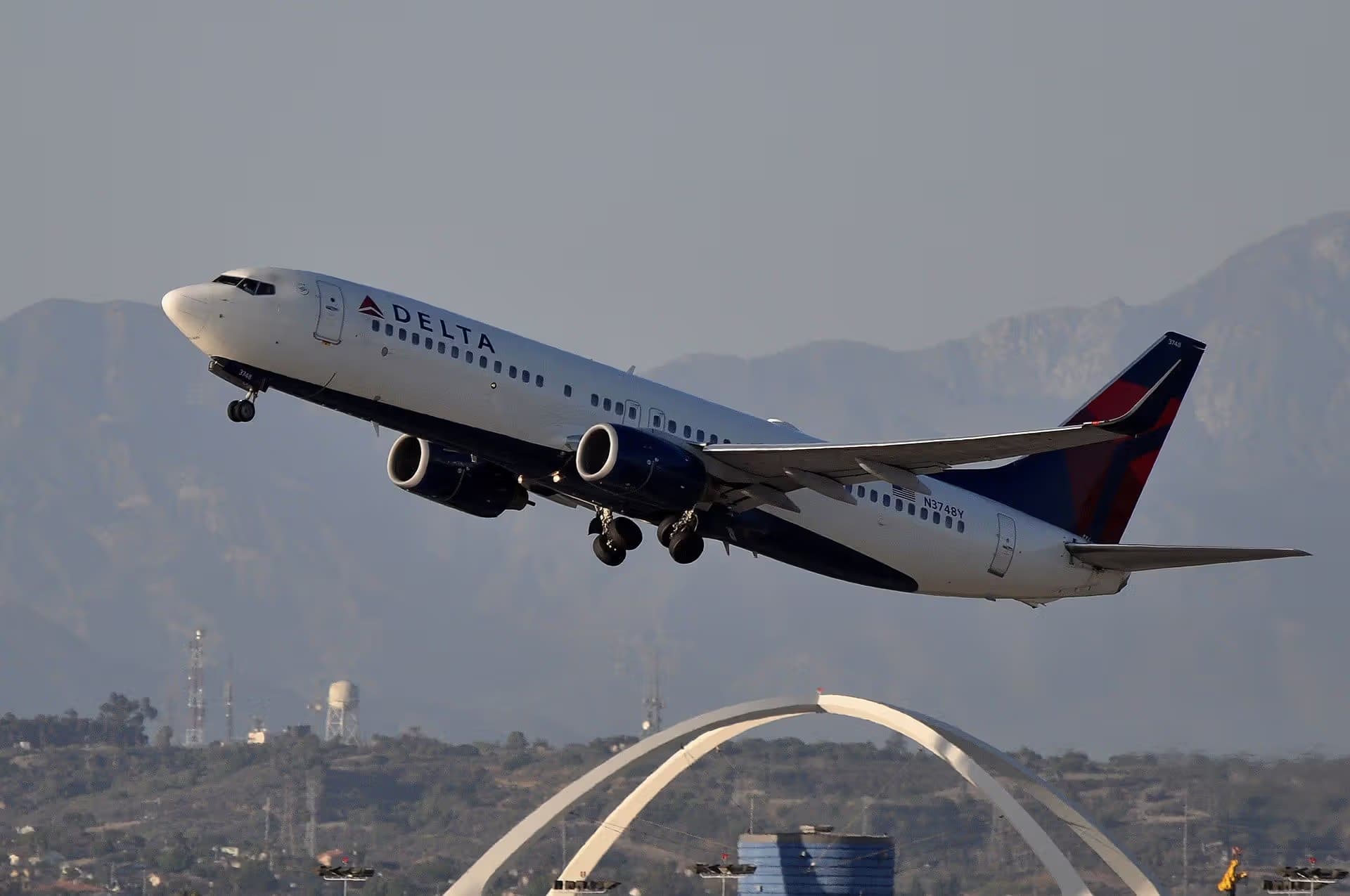 N3748Y — Boeing