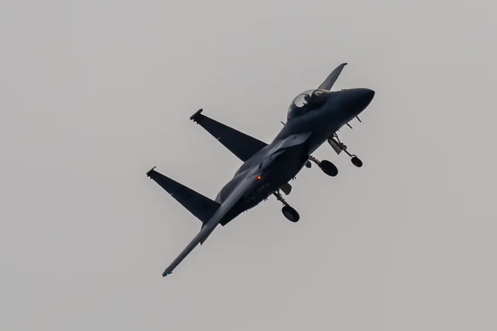 Unidentified — Aircraft