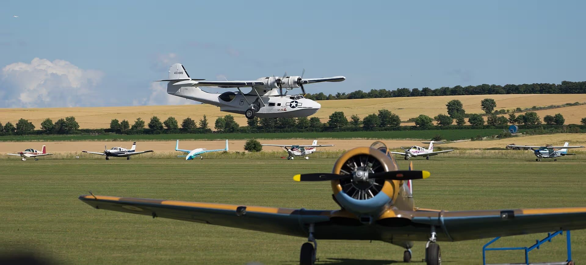 Unidentified — Warbird