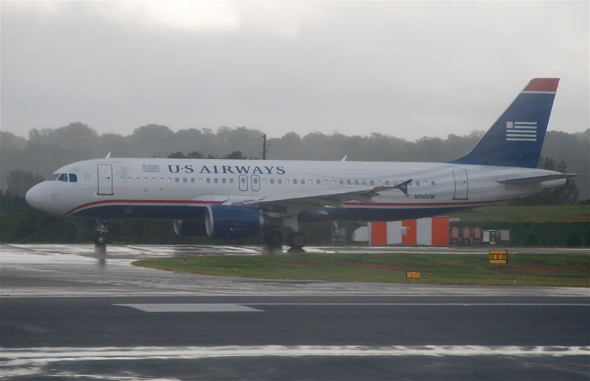 N110UW — Airbus