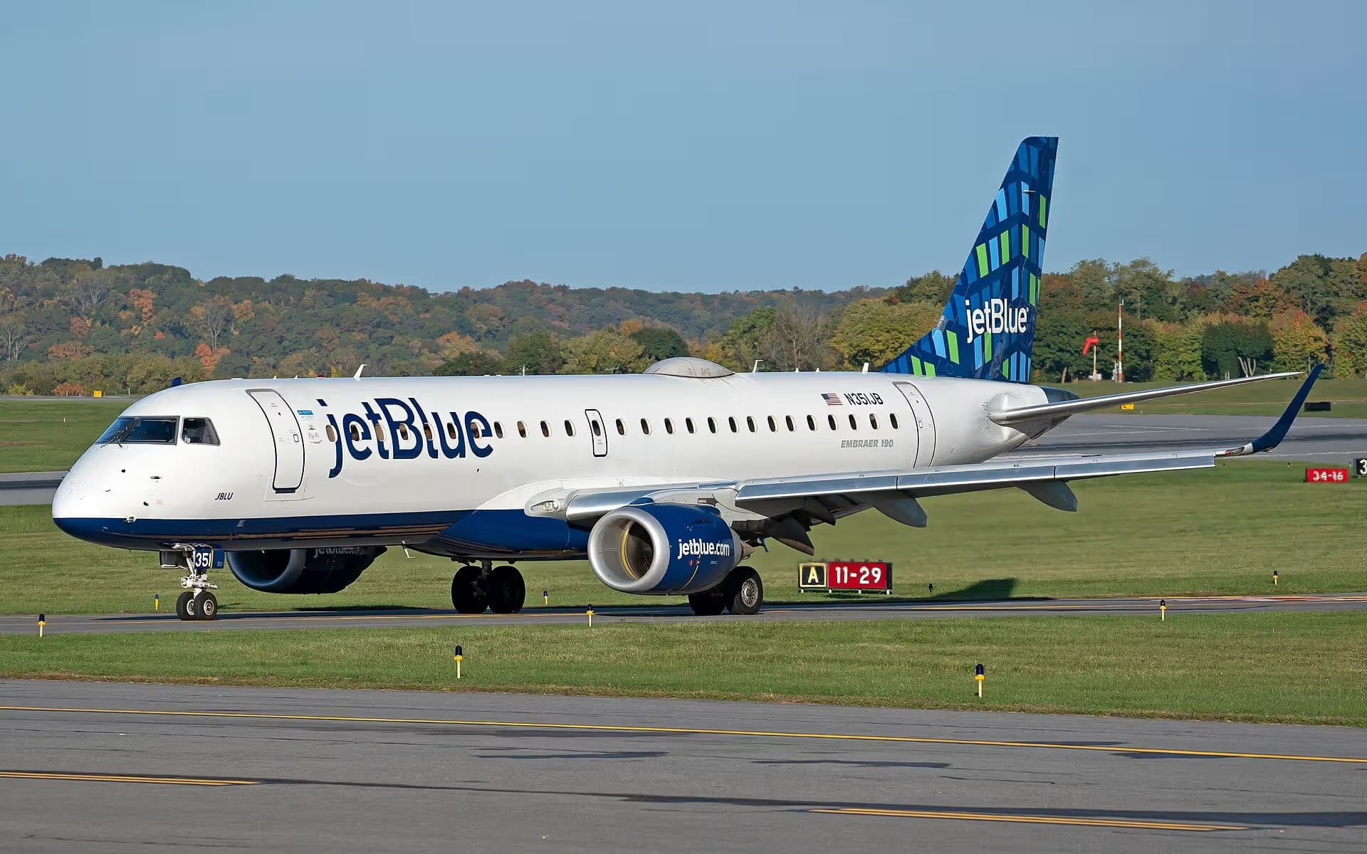 N351JB — Embraer
