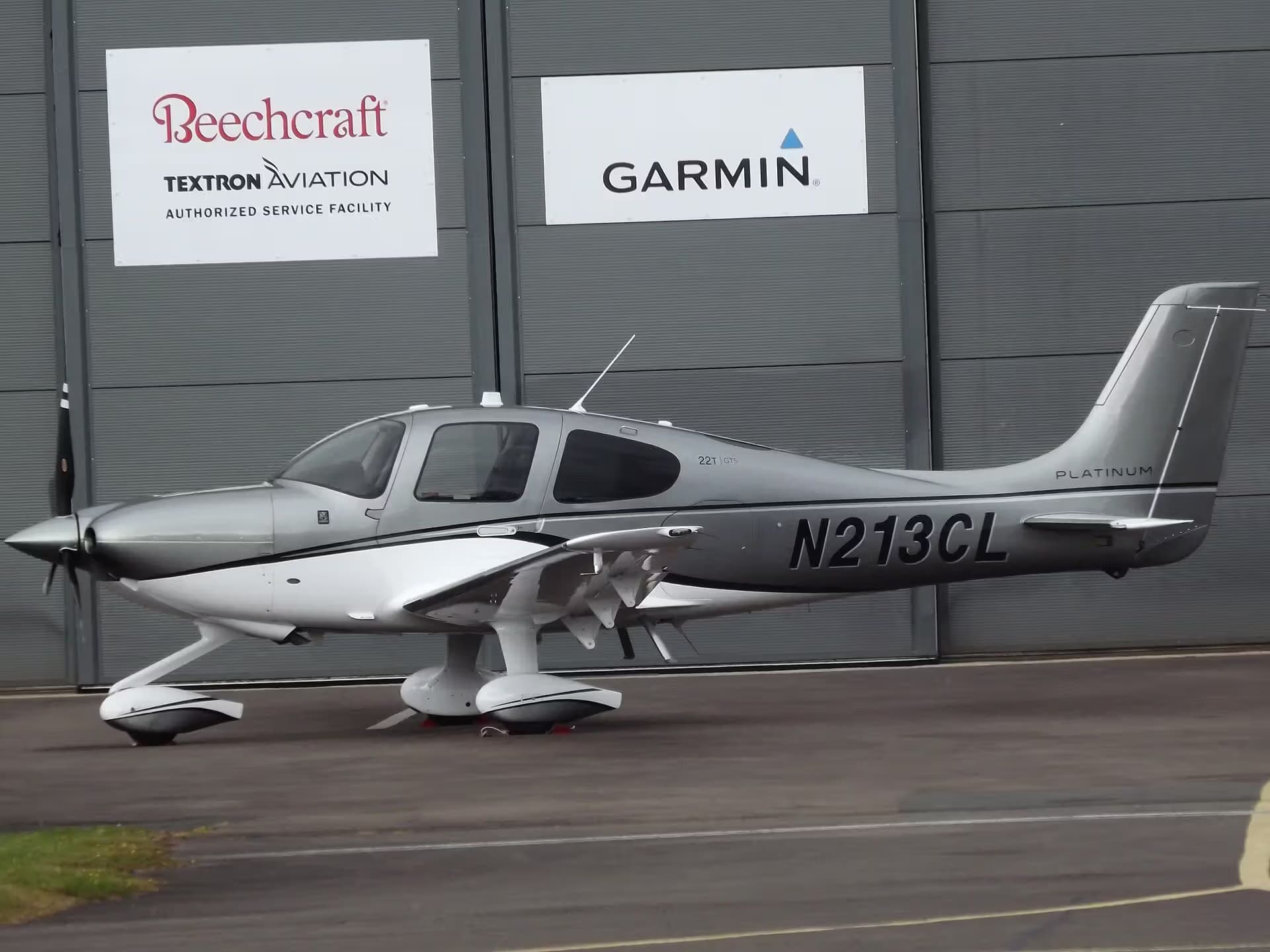 N213CL — Beechcraft