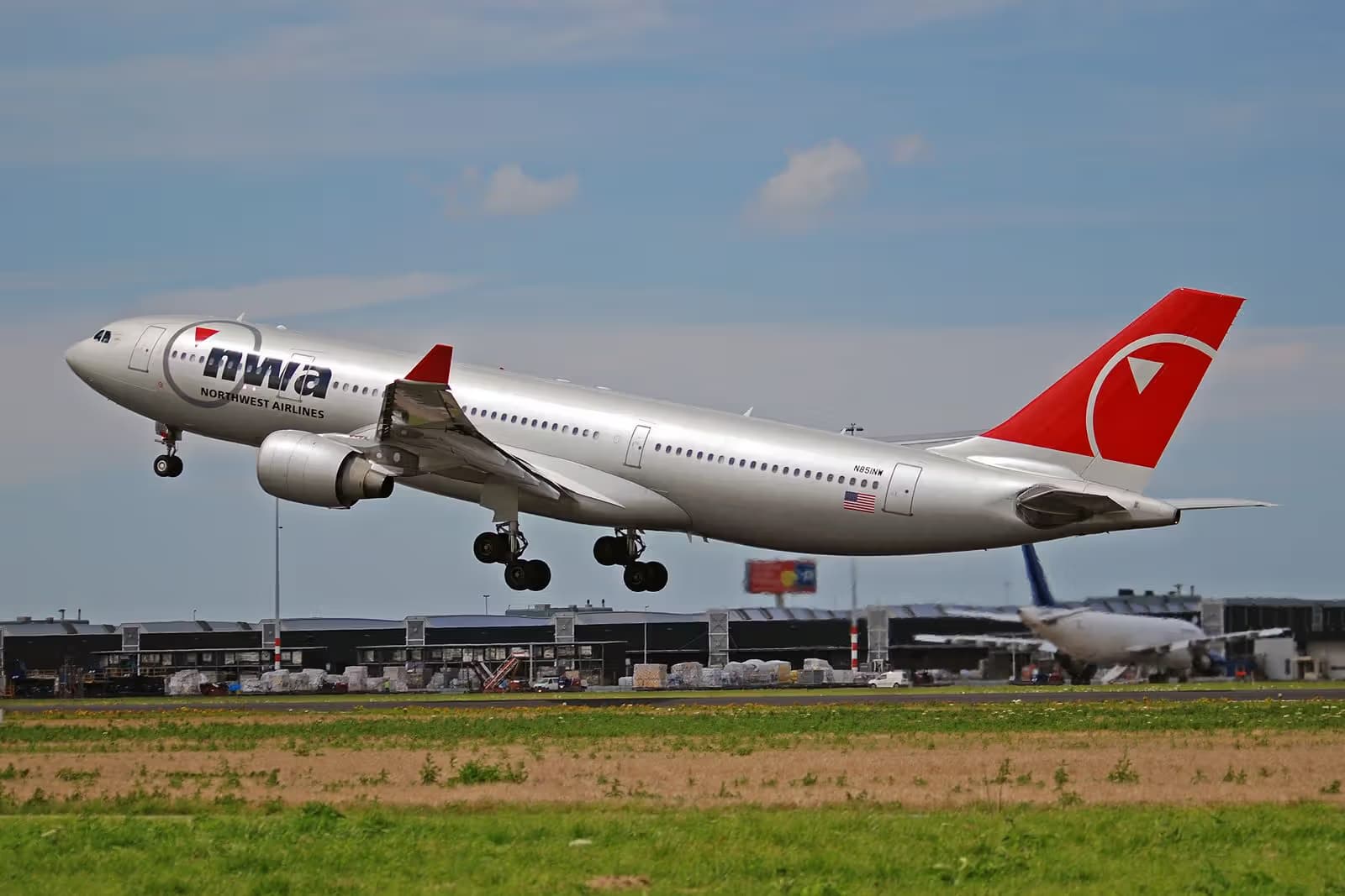 N851NW — Airbus