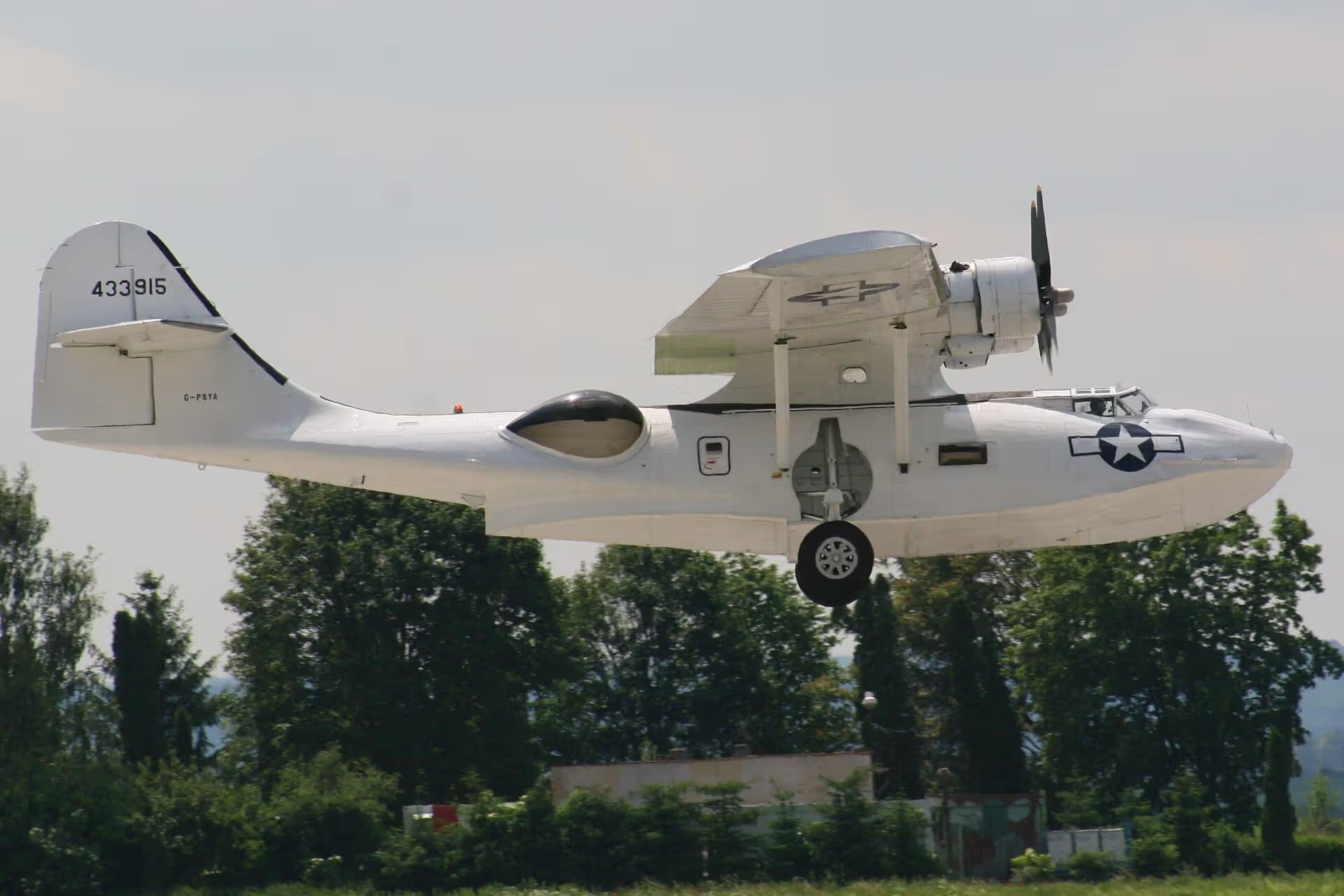 Unidentified — Warbird