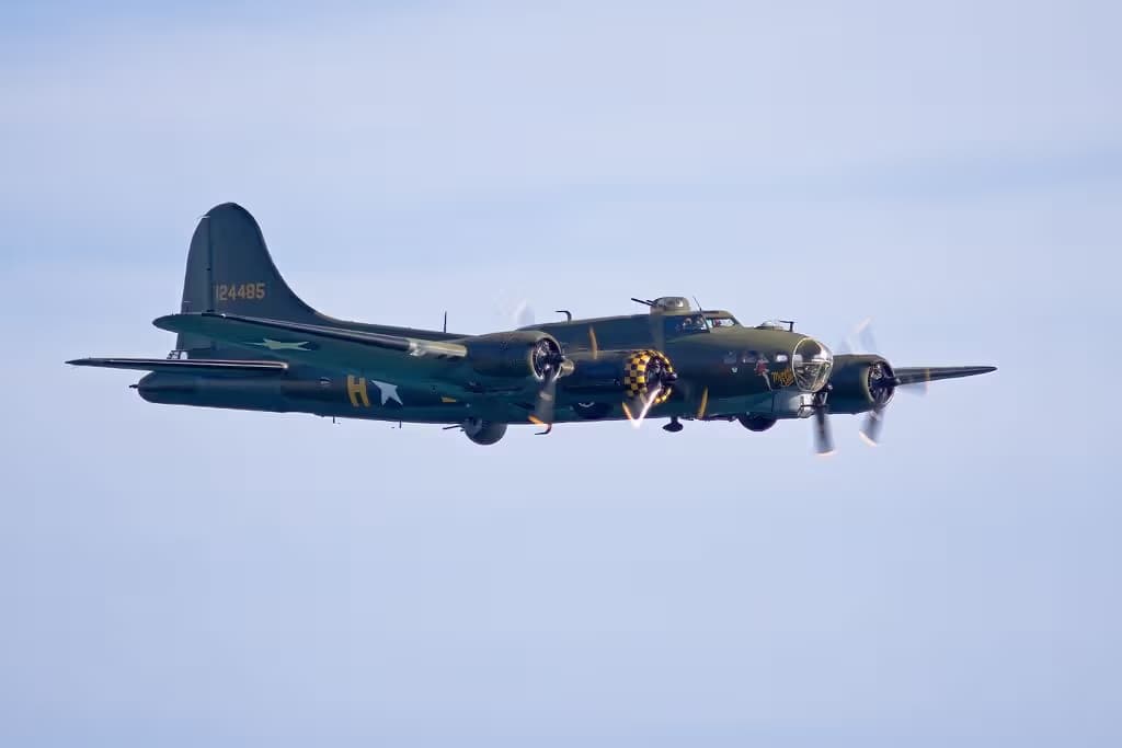 Unidentified — Warbird