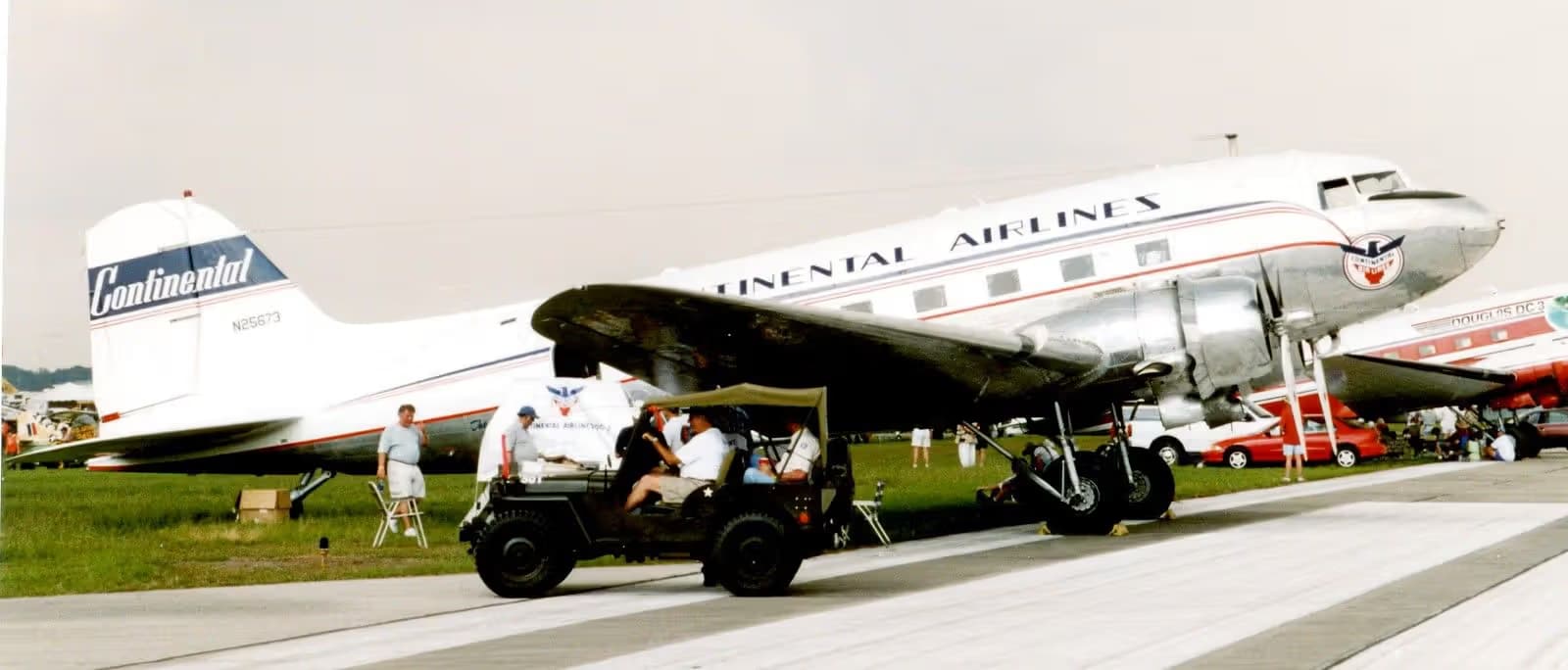 N25673 — Aircraft