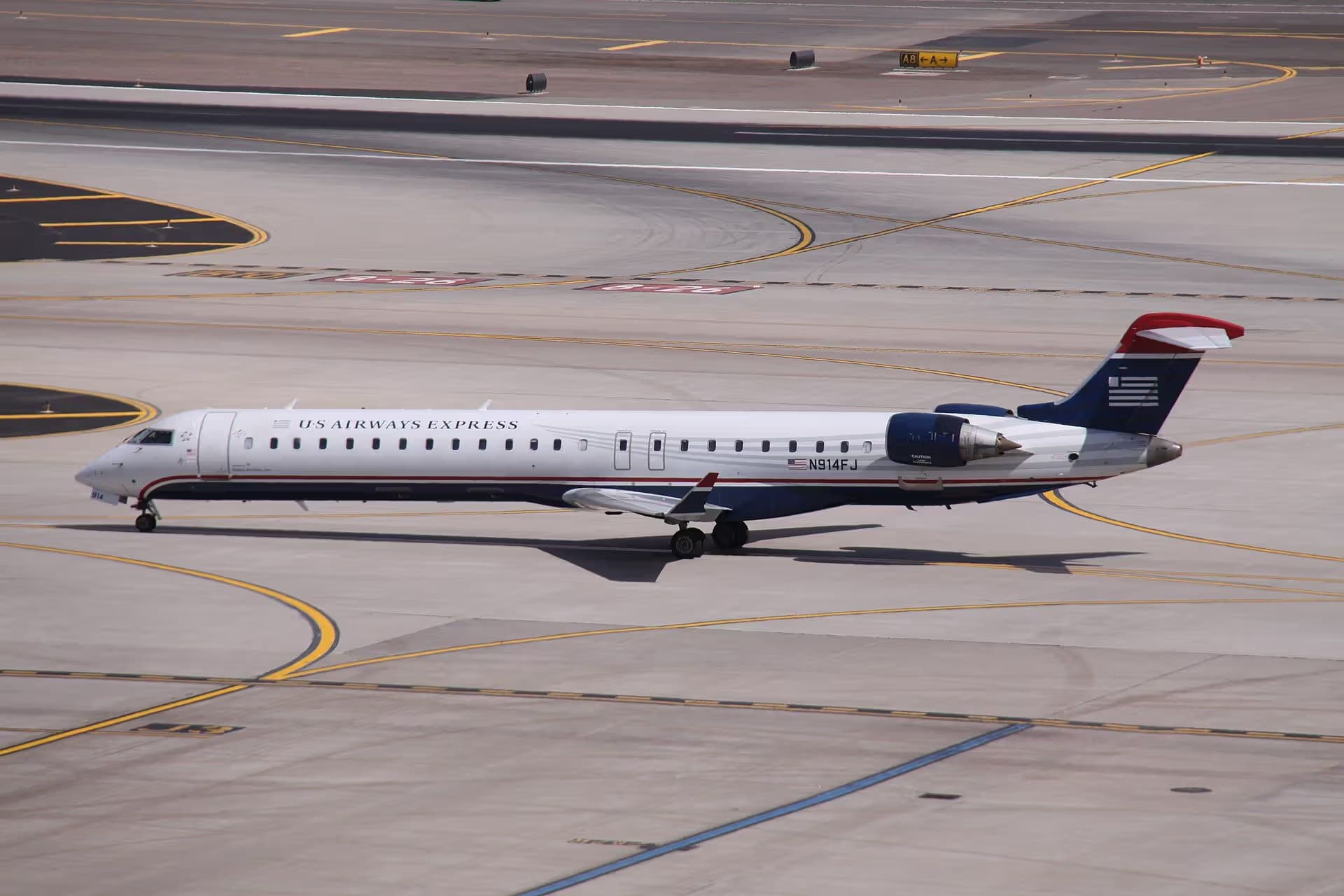 N914FJ — Twin-engine aircraft