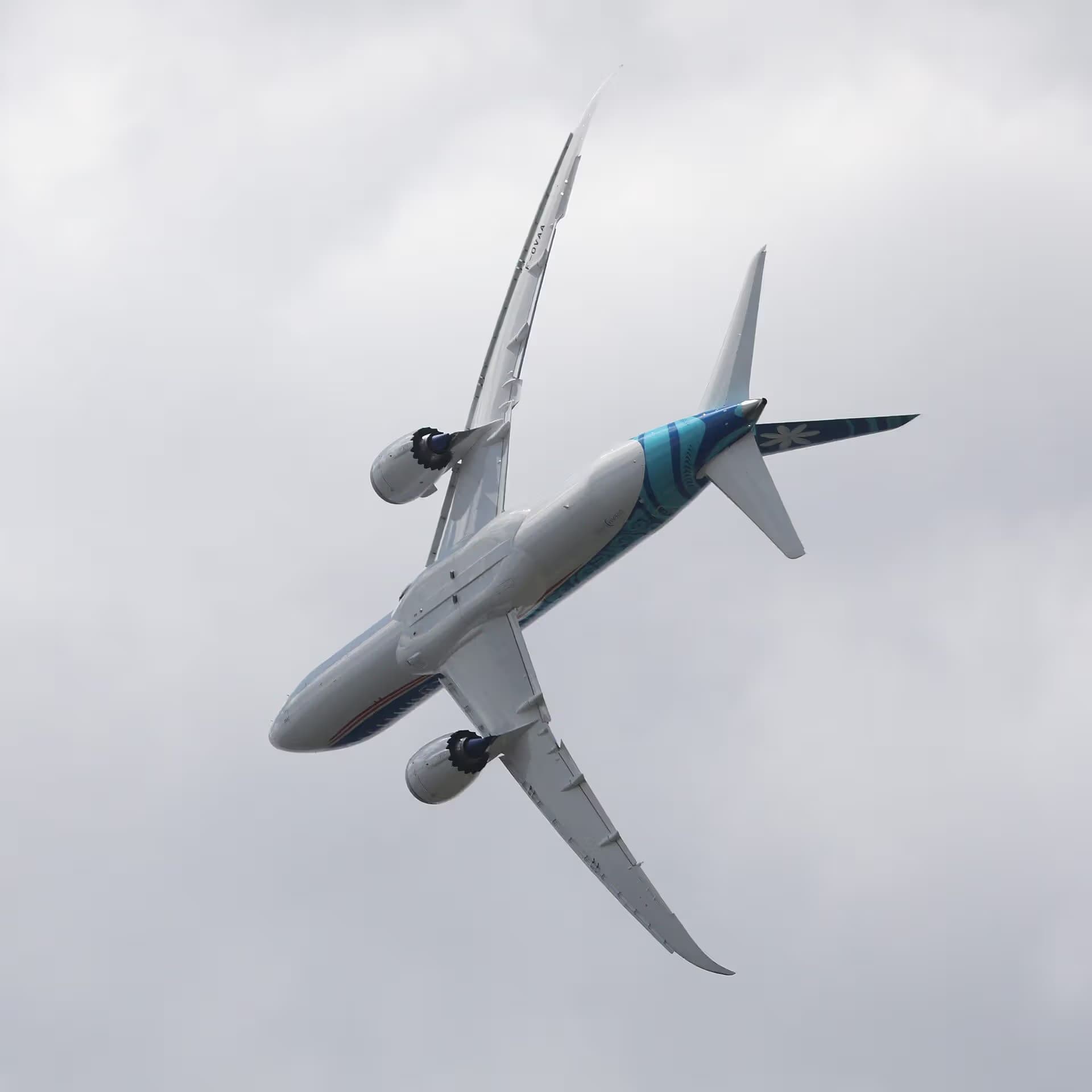 N1015X — Twin-engine aircraft