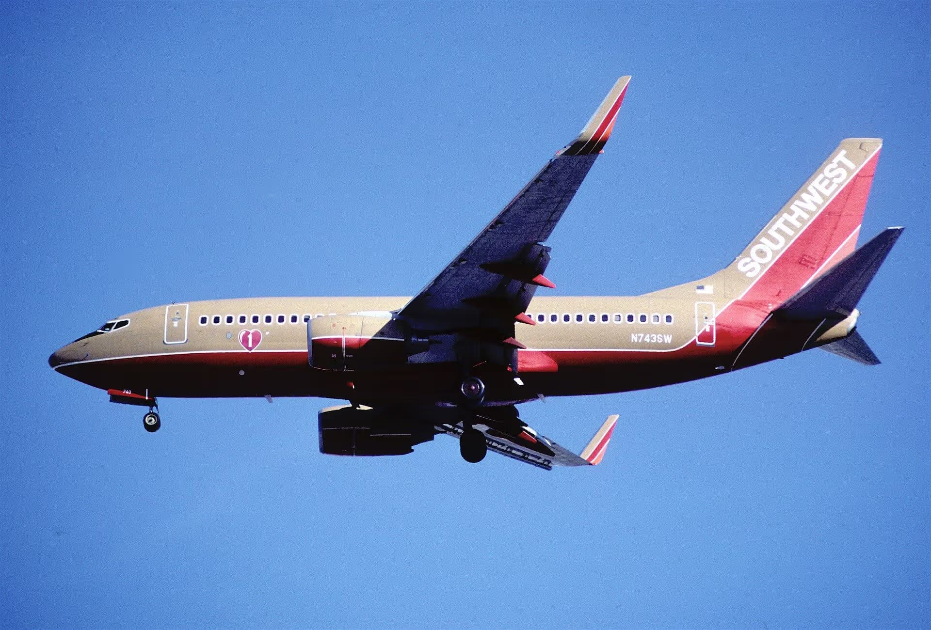 N743SW — Boeing