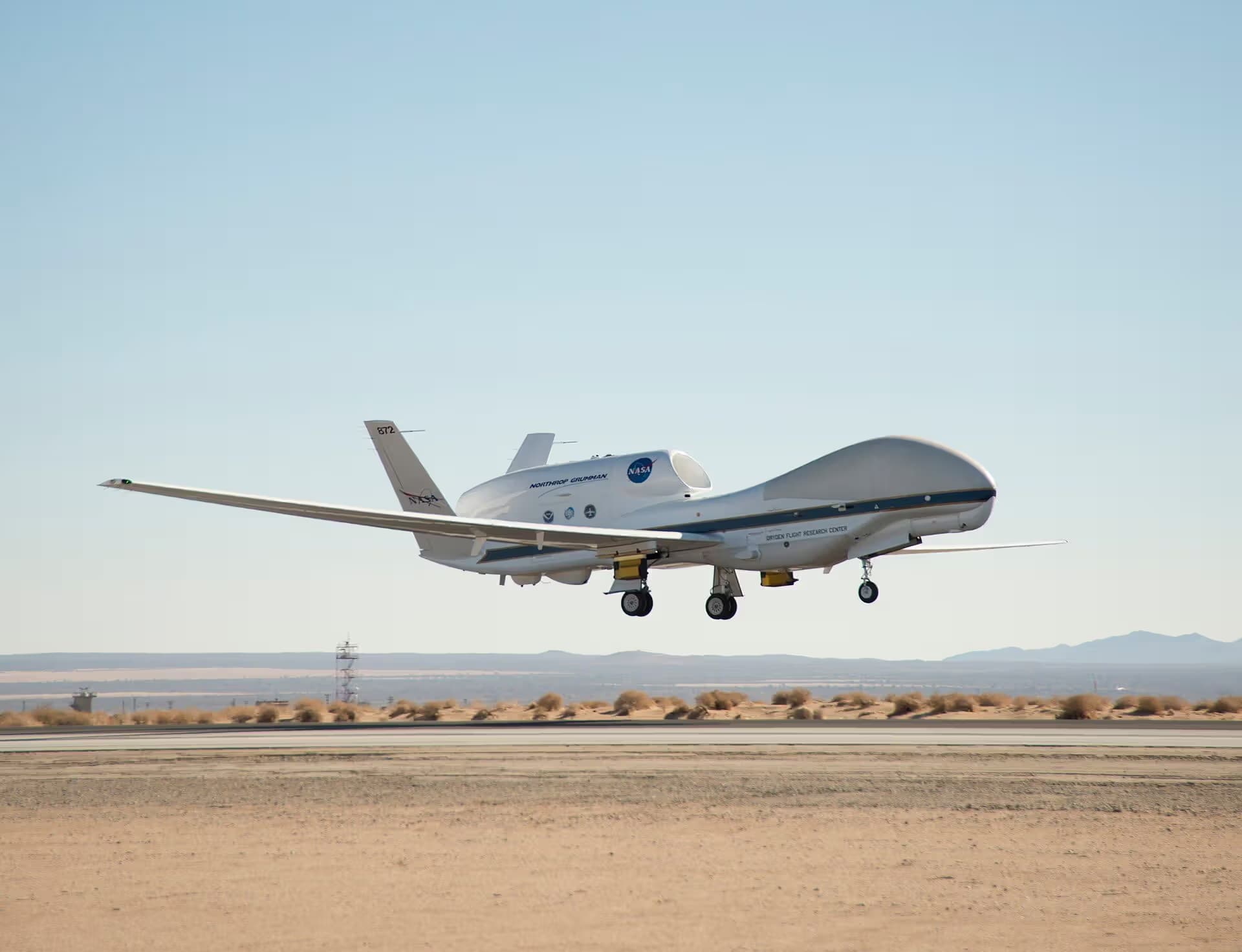 Unidentified — Aircraft at Edwards Air Force Base