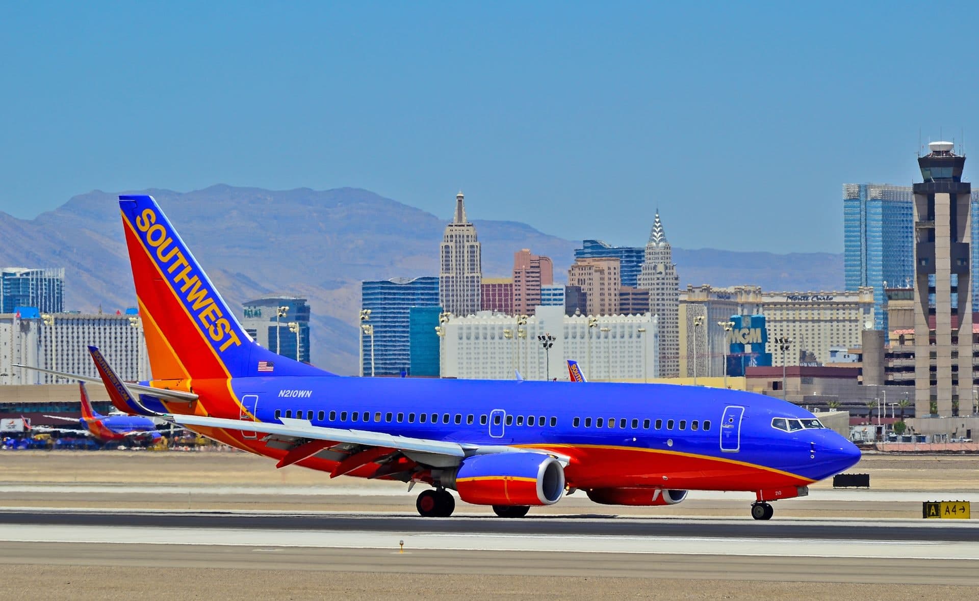 N210WN — Boeing