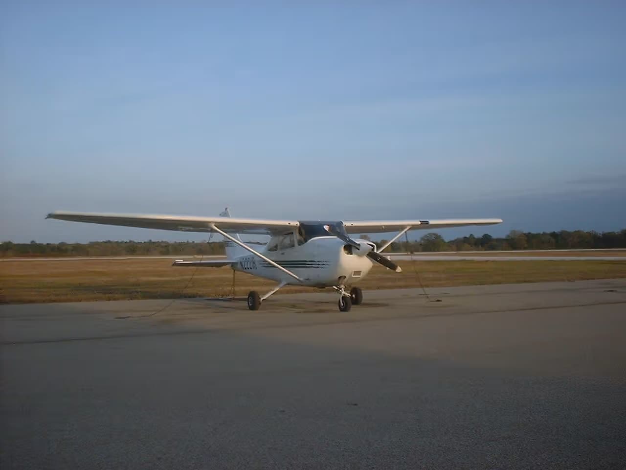 N2221R — Single-engine aircraft