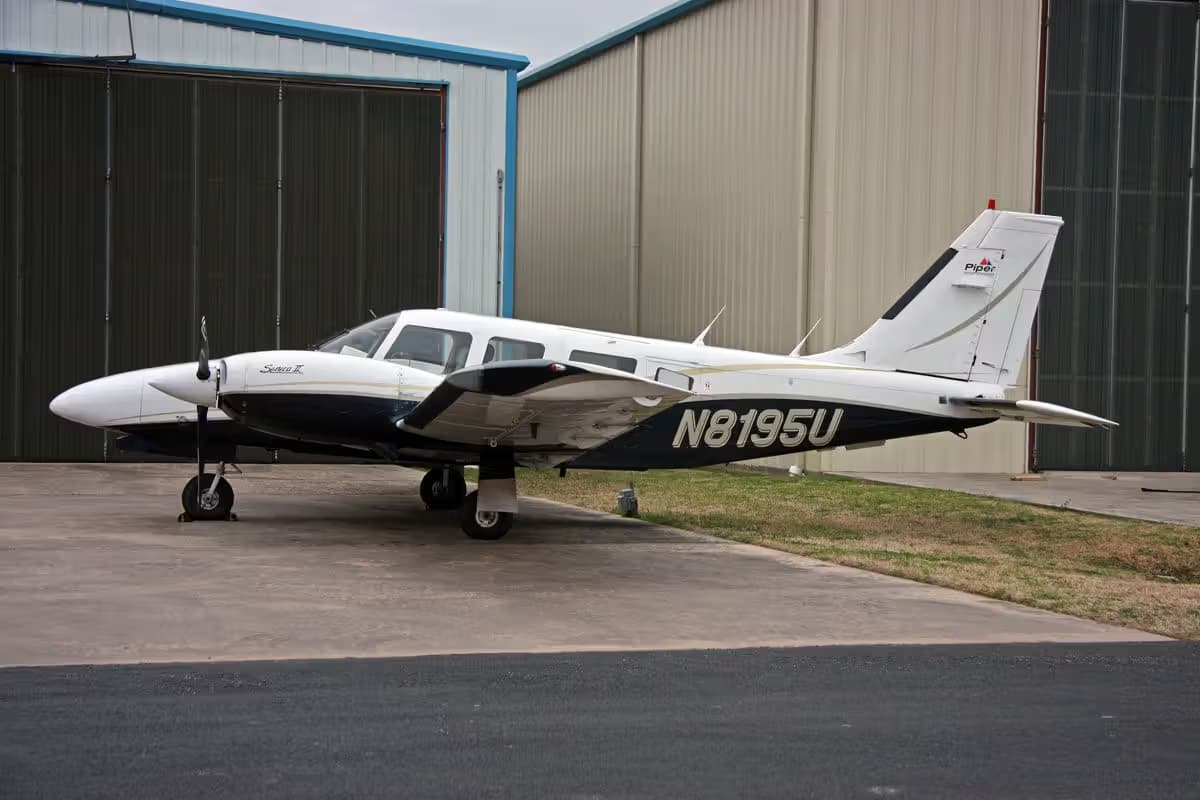 N8195U — Piper