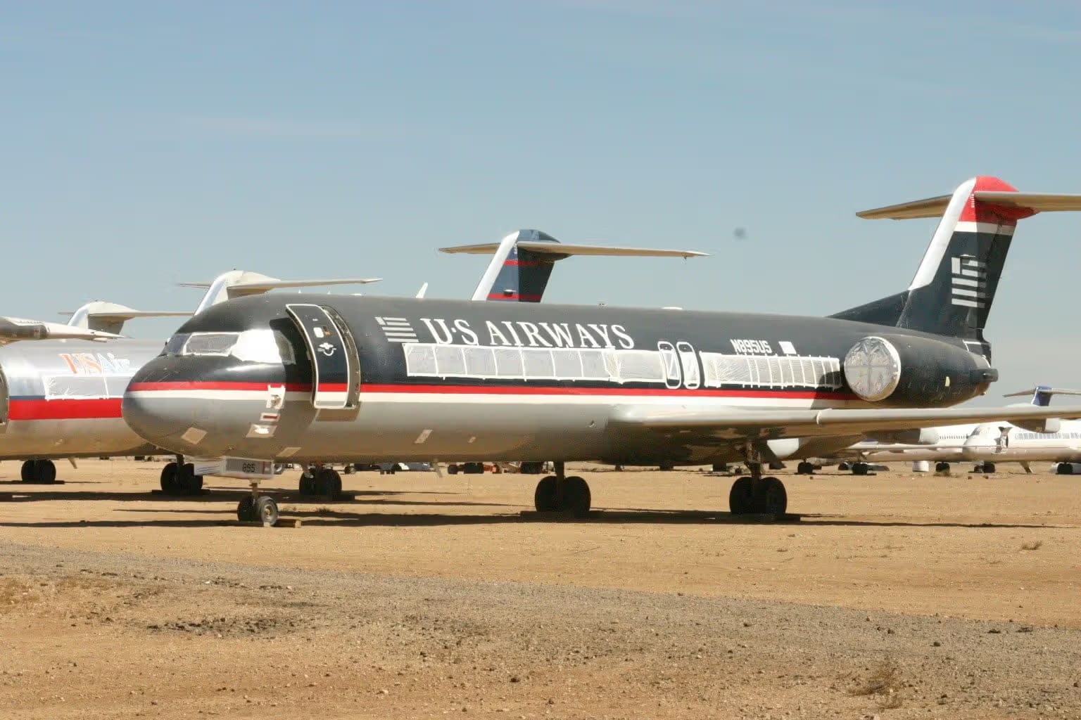N895US — Douglas
