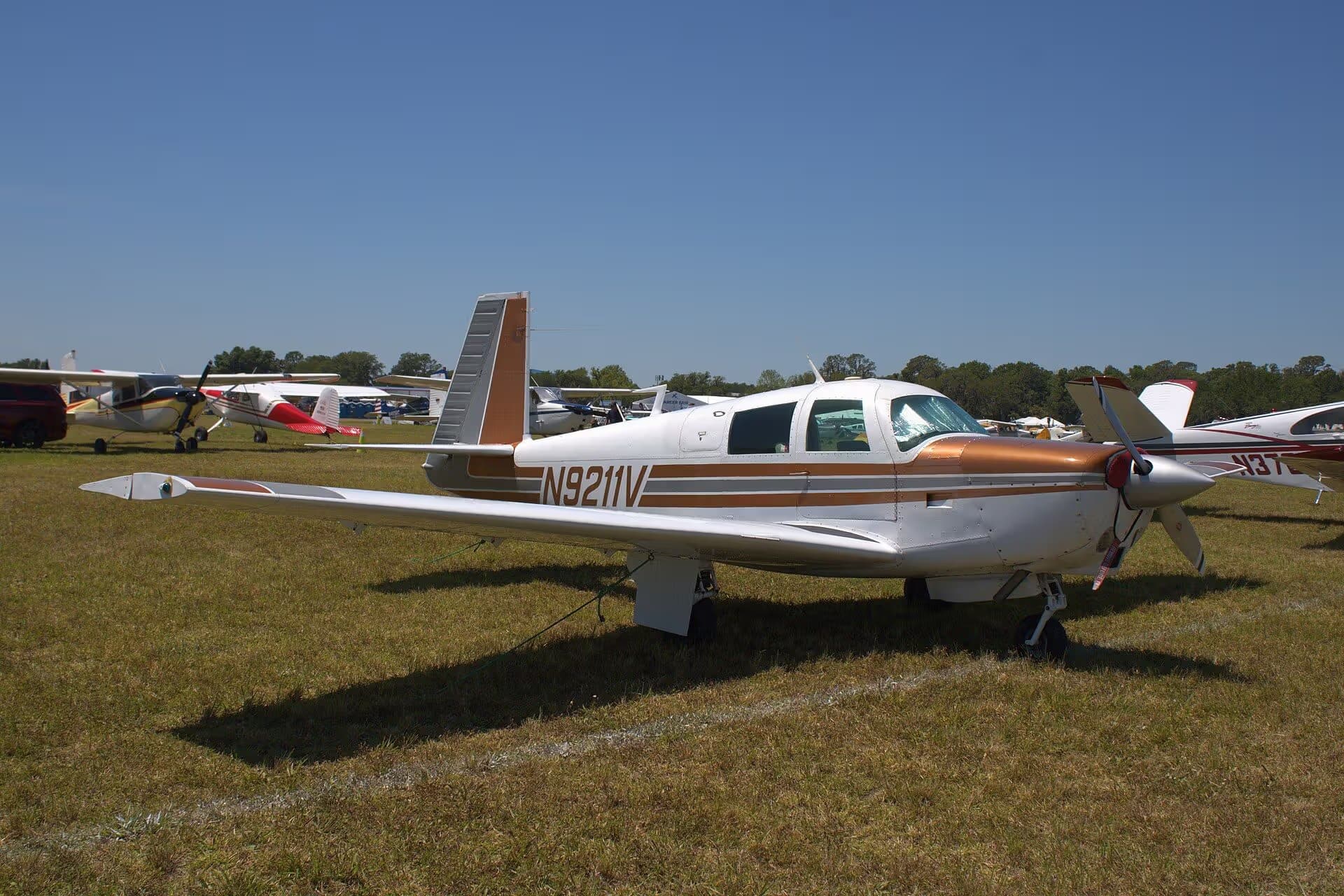 N9211V — Single-engine aircraft