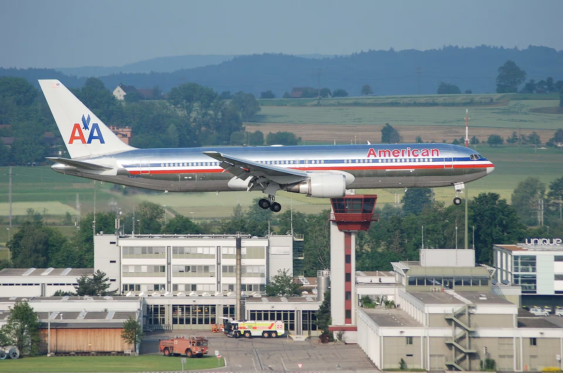 N381AN — Boeing