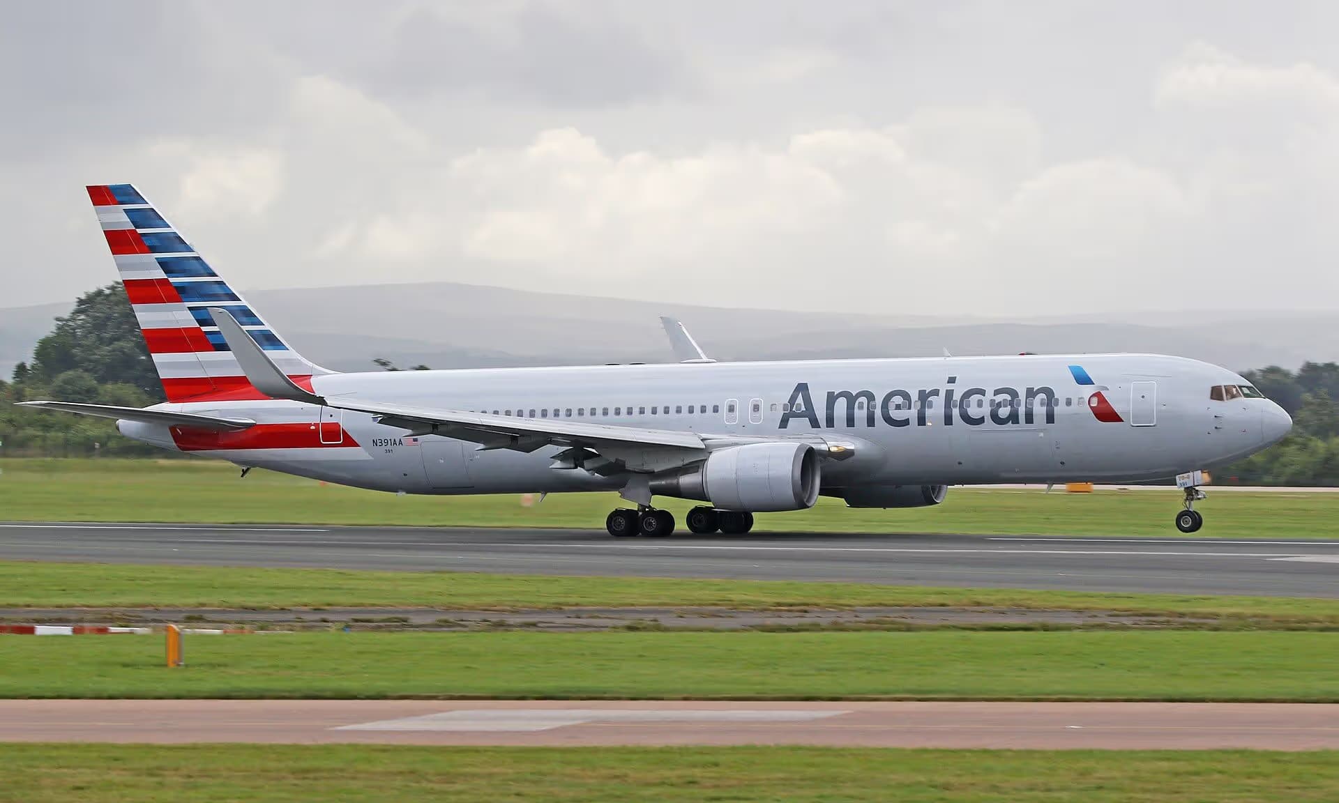 N391AA — Boeing