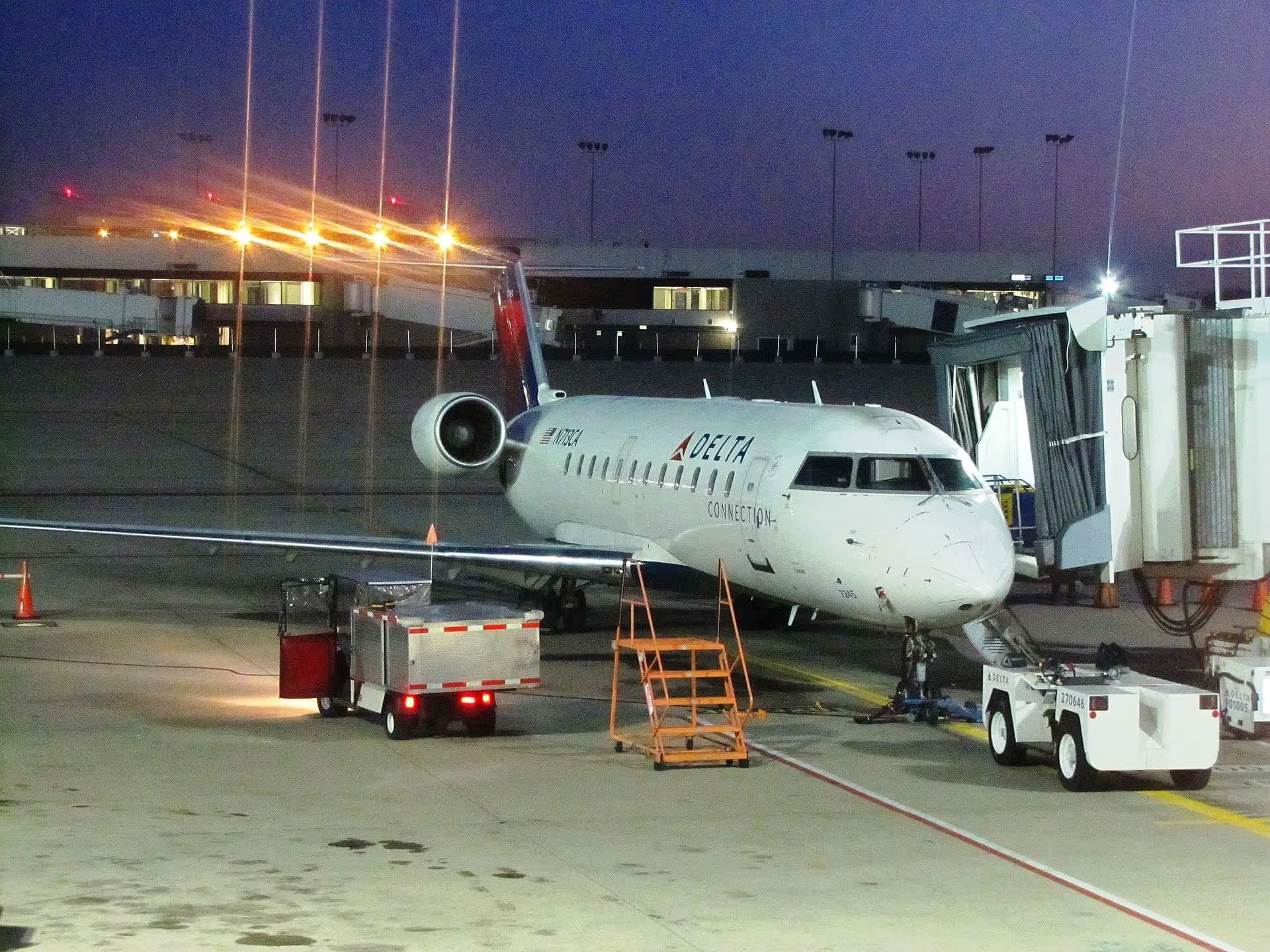 N713CA — Aircraft
