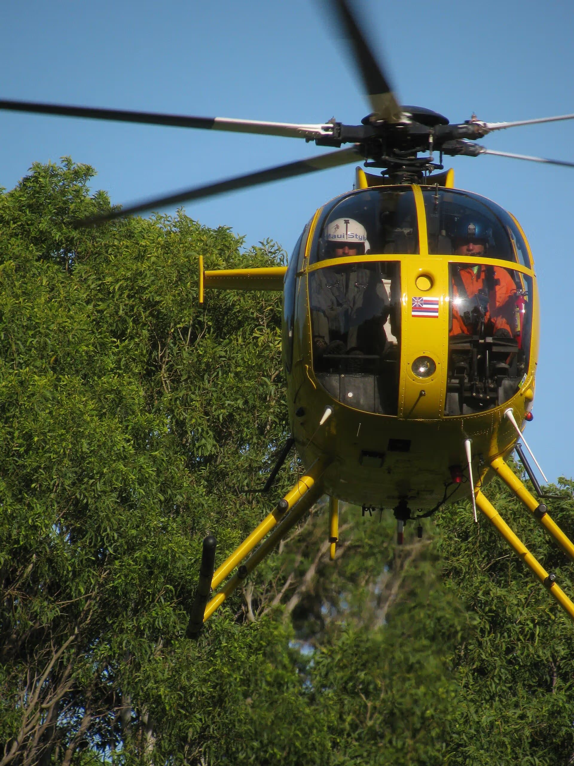 N58251 — Helicopter