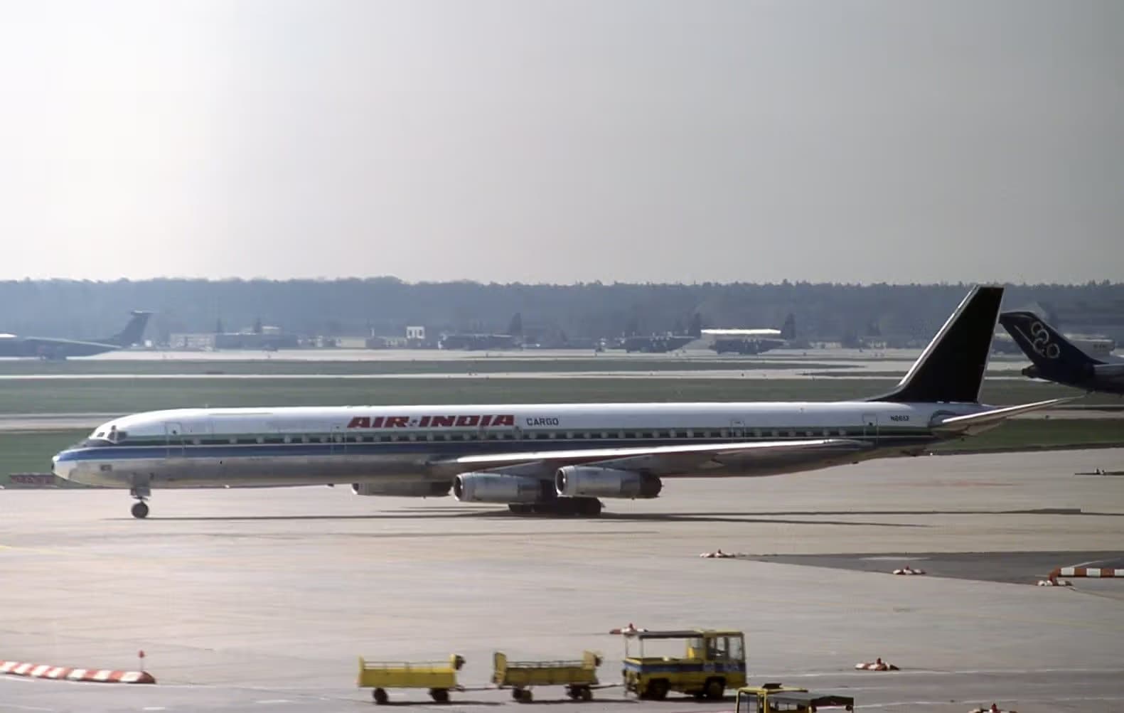 N865F — Douglas