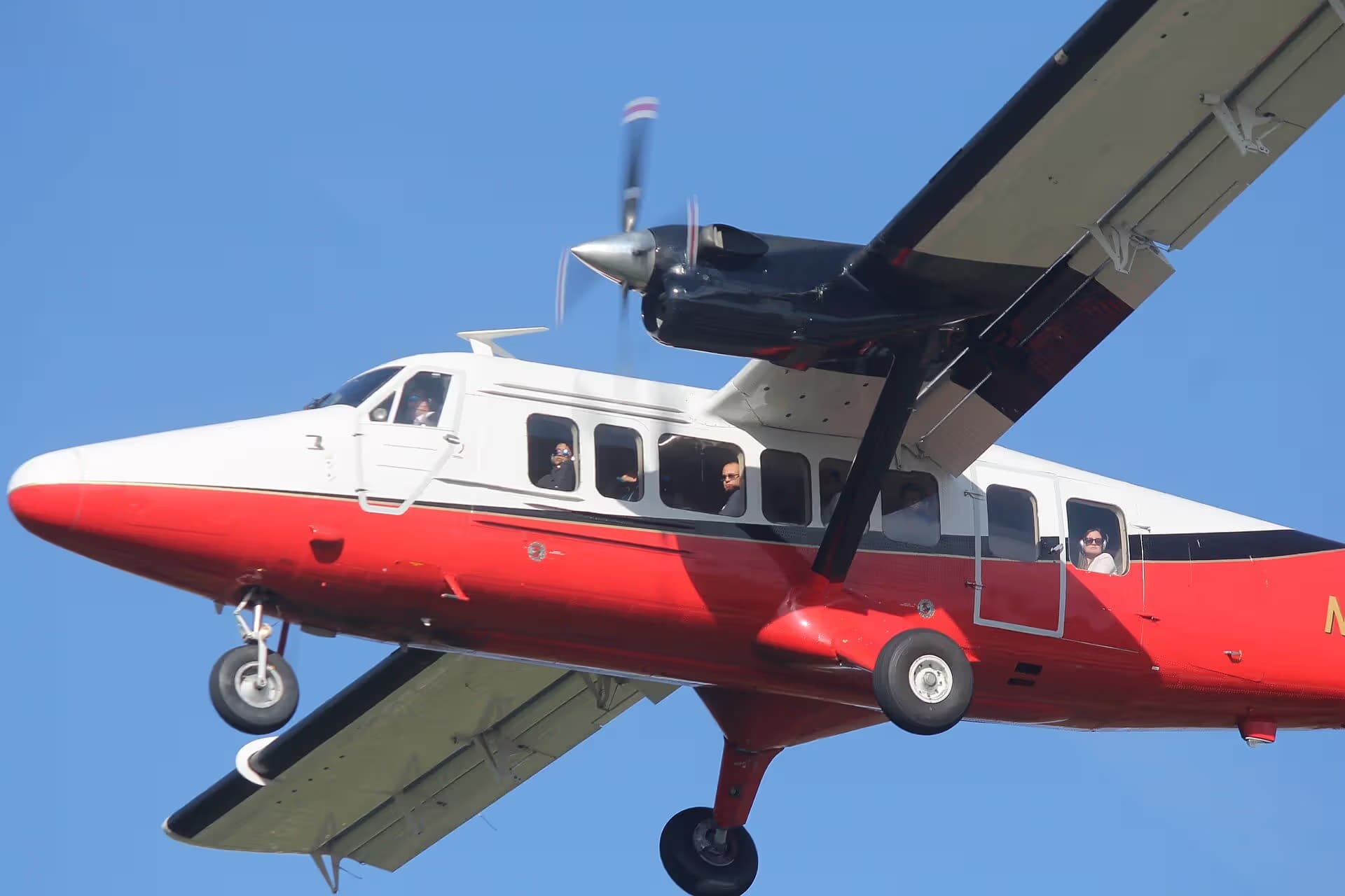 N297SA — De Havilland