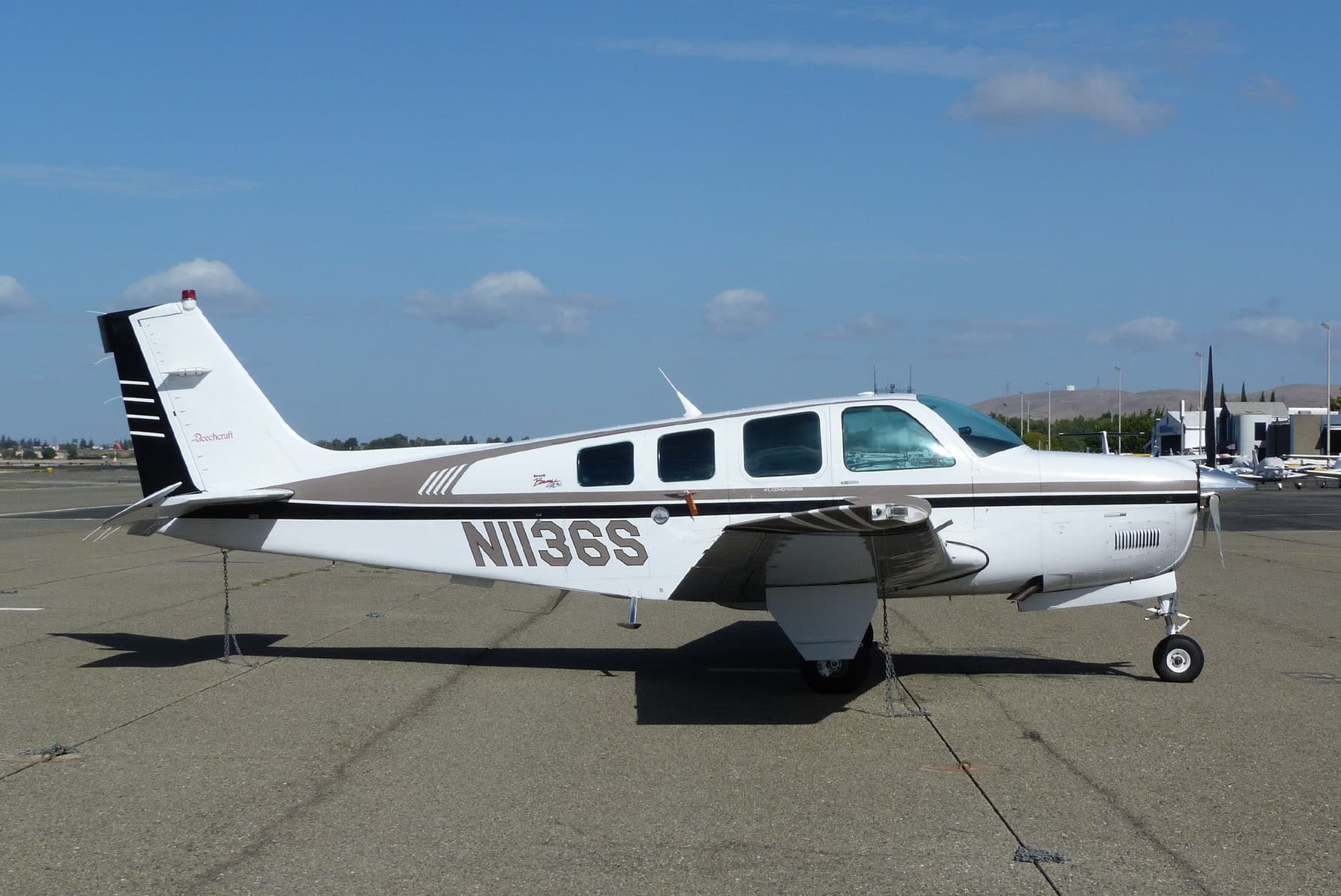 N1136S — Aircraft