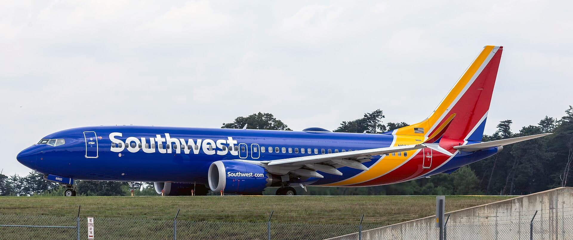 N8892S — Boeing
