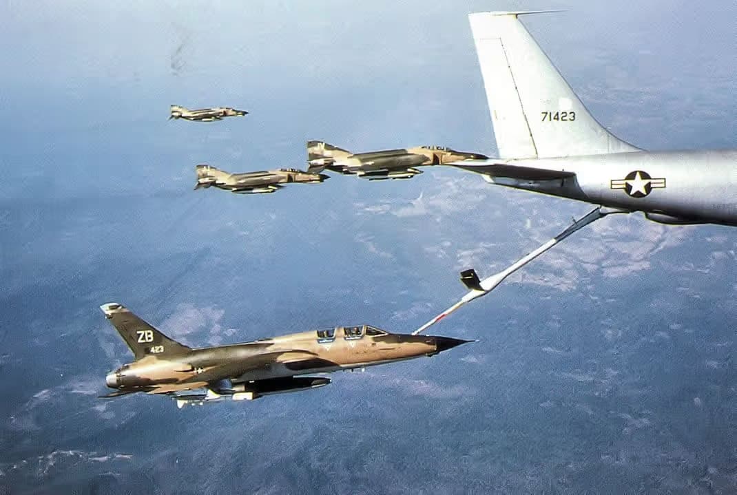Unidentified — Aircraft