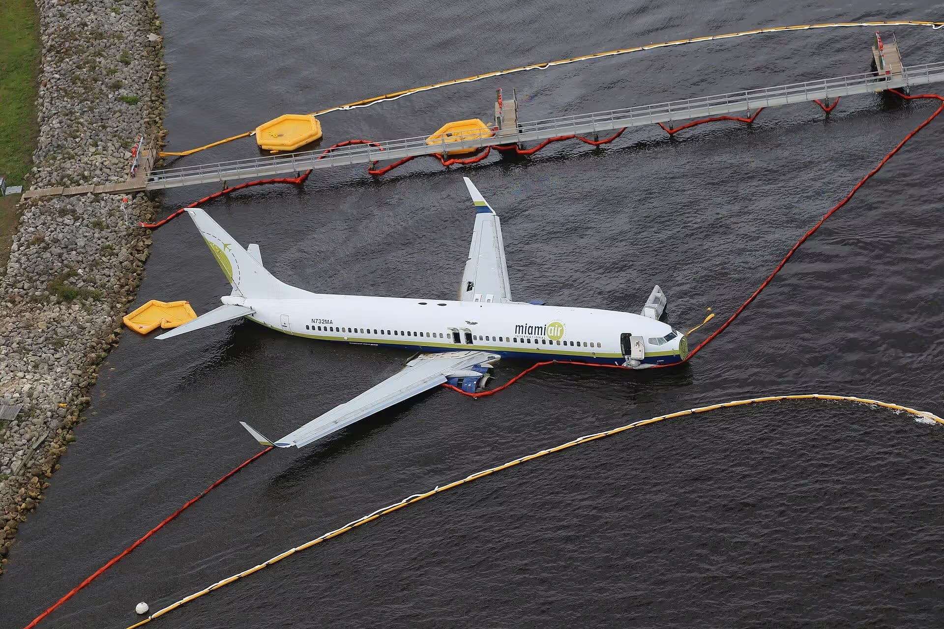 Unidentified — Boeing