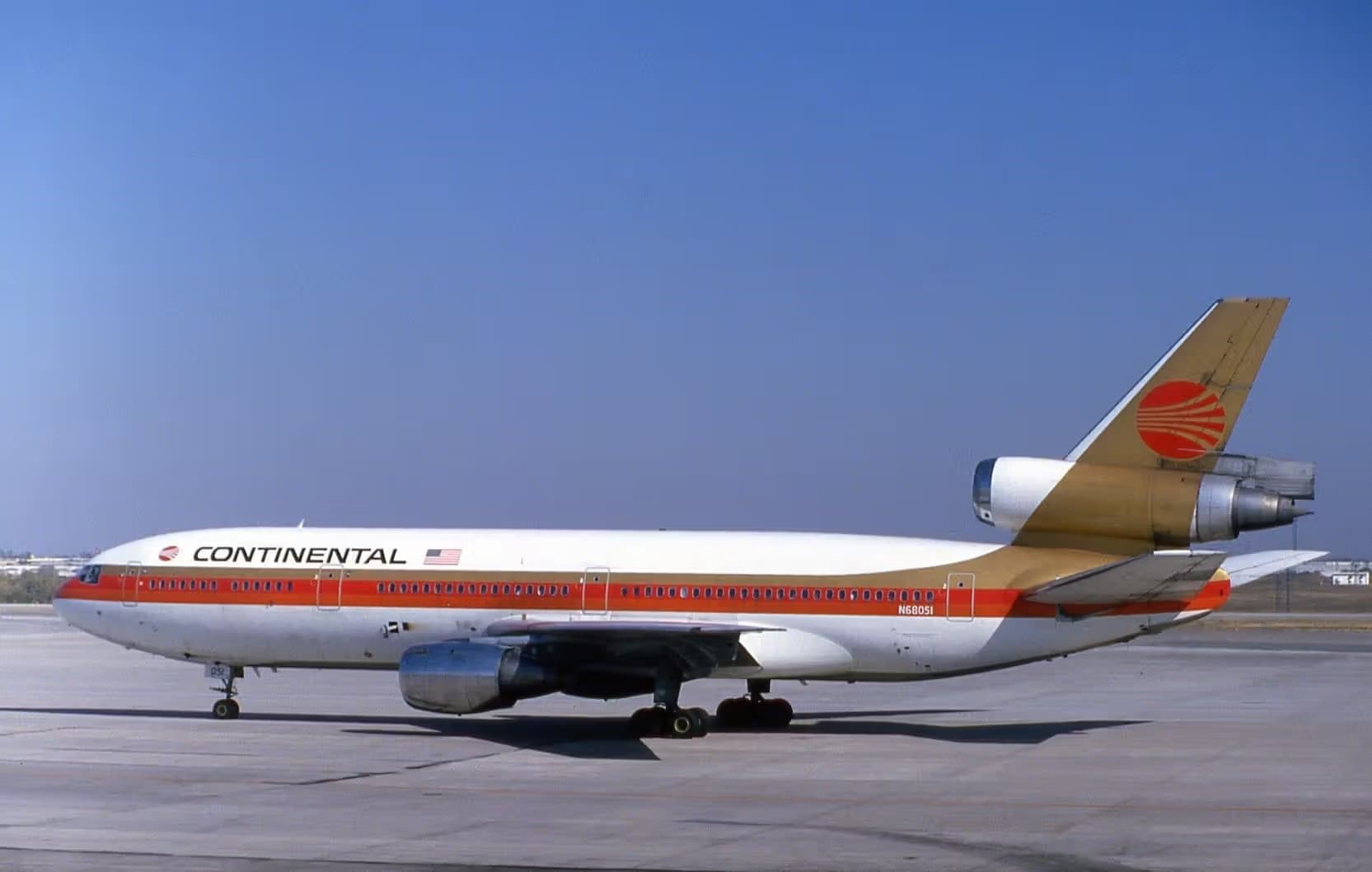 N68051 — Aircraft