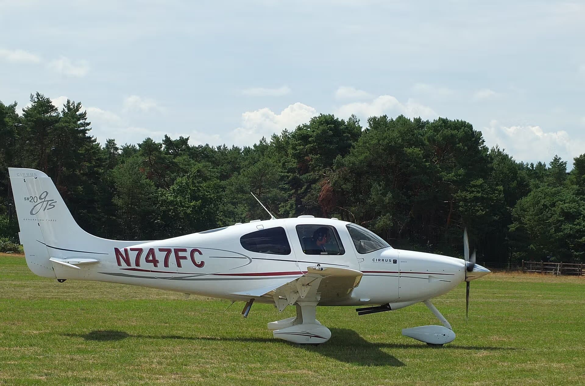 N747FC — Cirrus