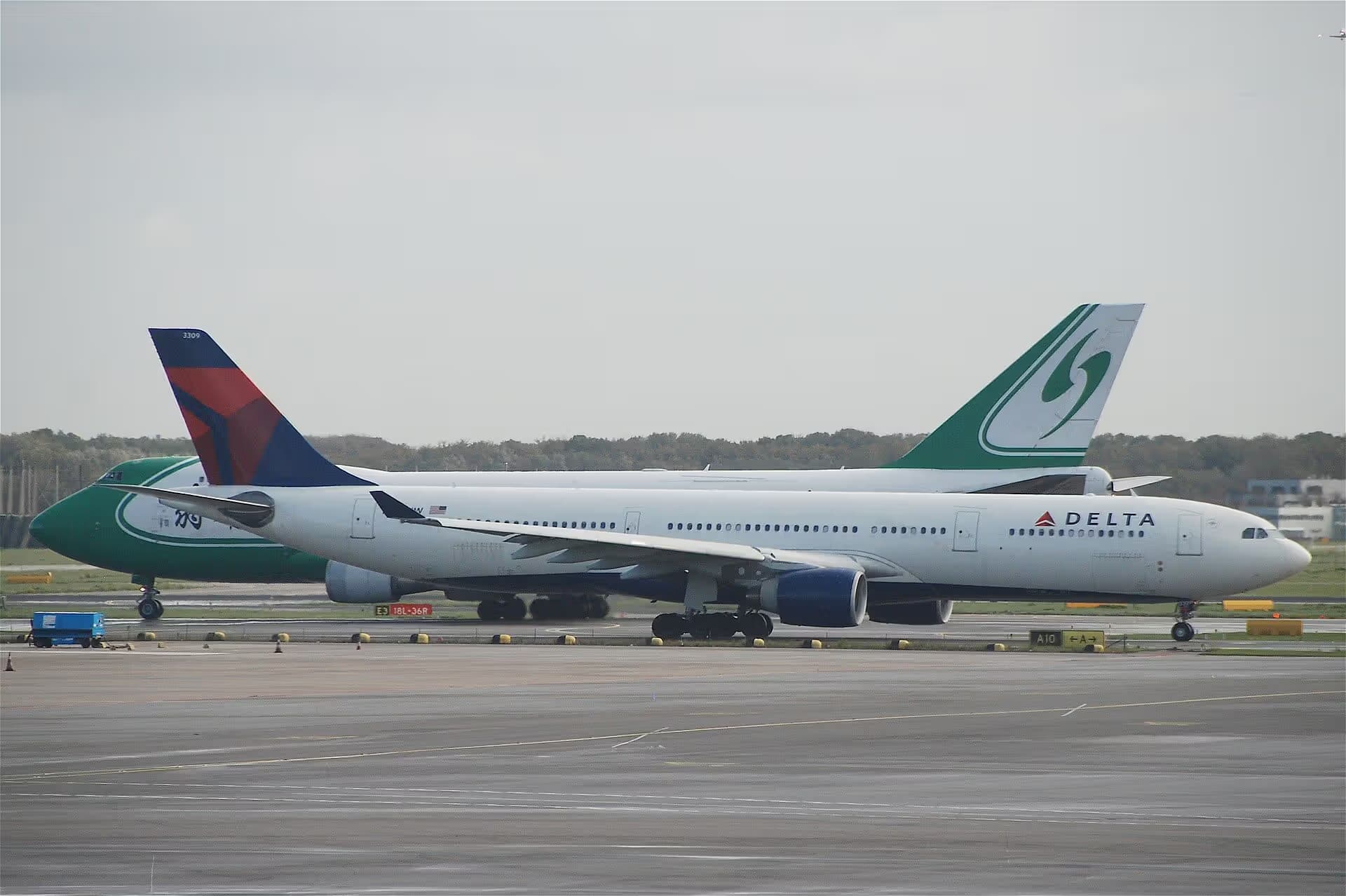 N809NW — Airbus