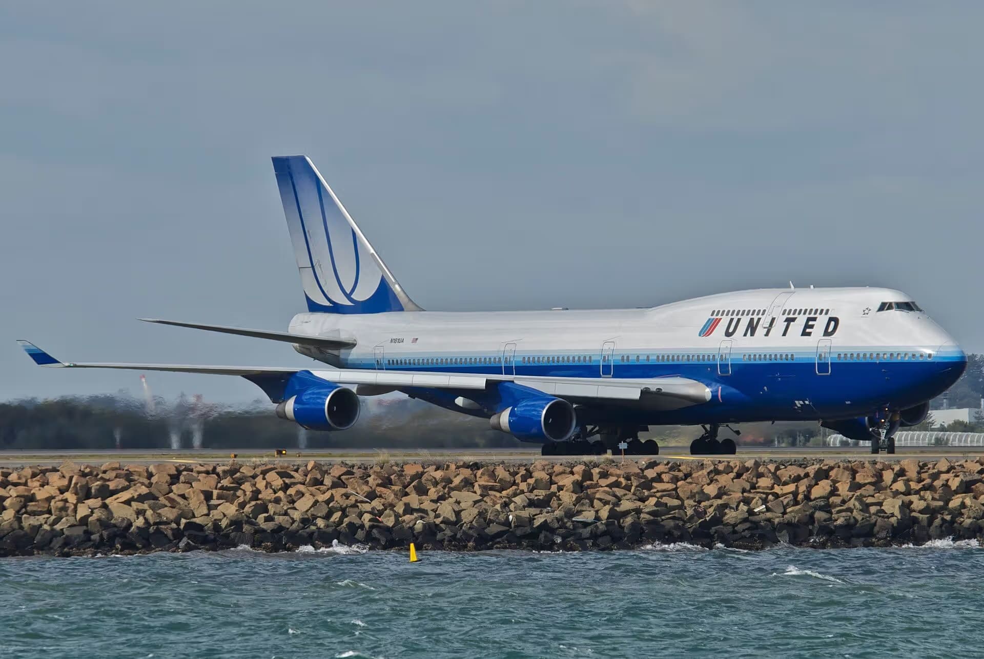 N181UA — Boeing
