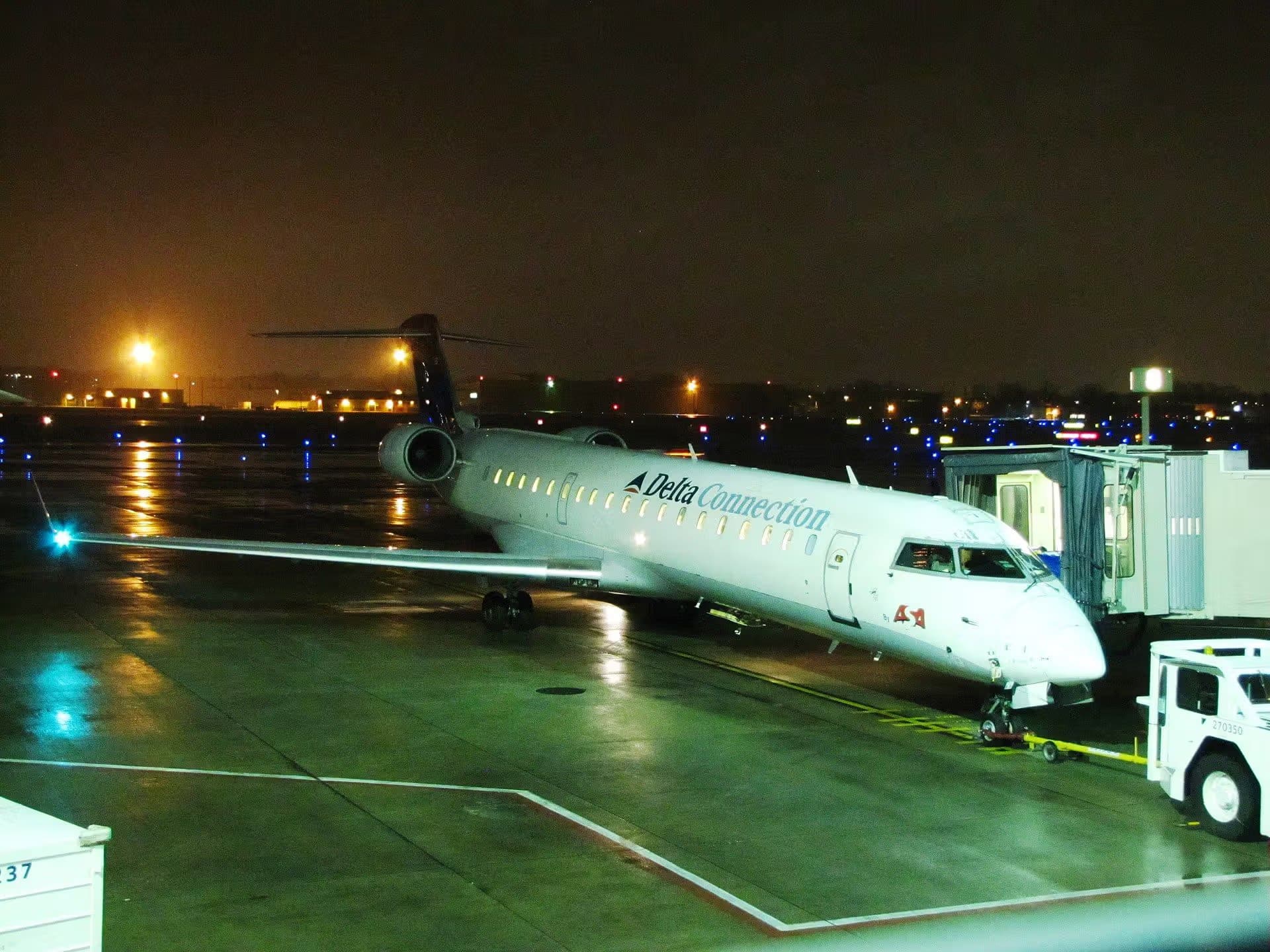 N719EV — Bombardier