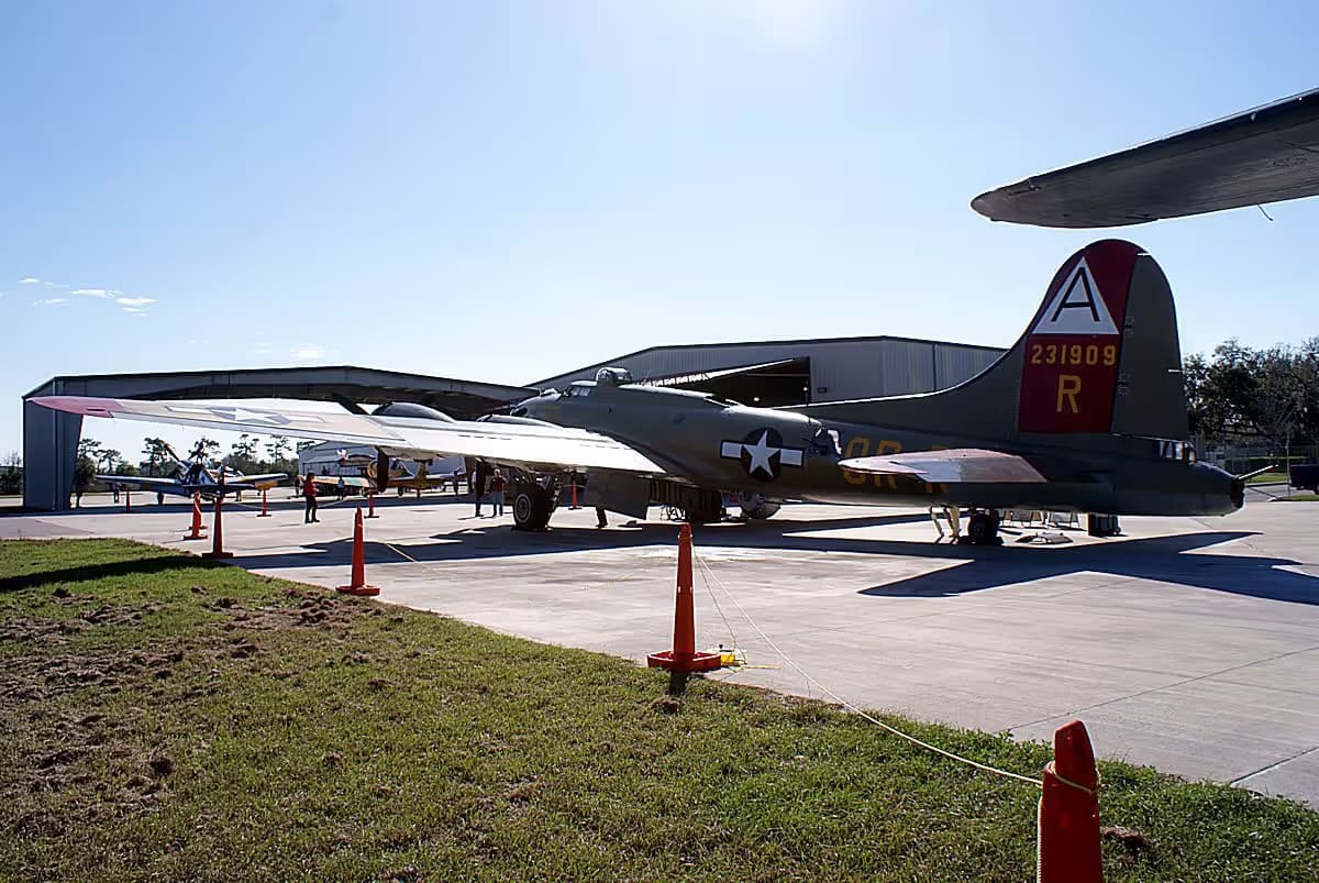 Unidentified — Aircraft