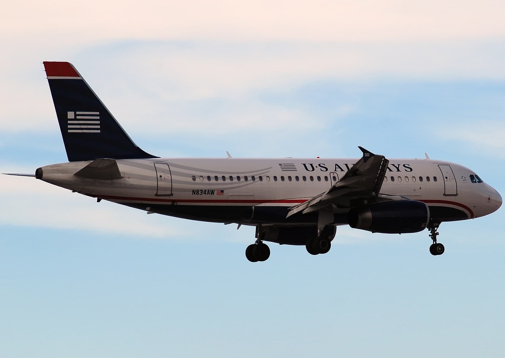 N834AW — Twin-engine aircraft