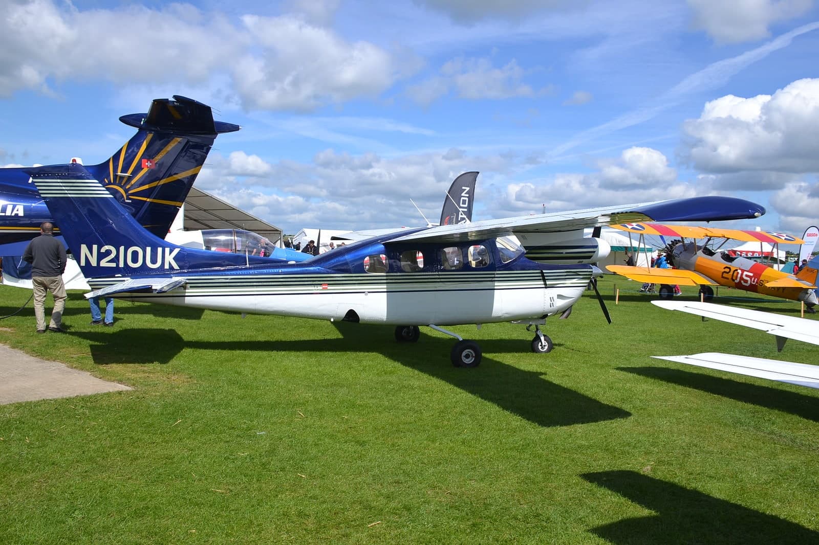 N210UK — Single-engine aircraft