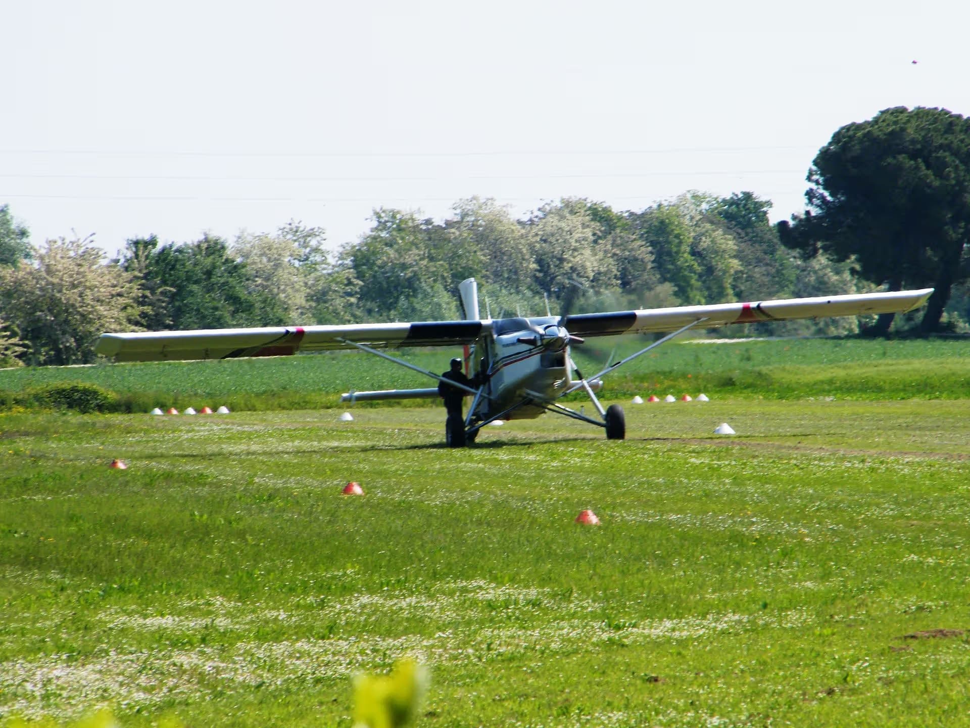 N699SA — Pilatus
