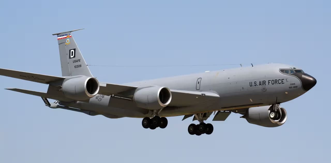 Unidentified — Boeing