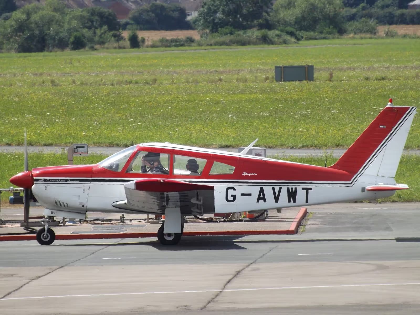 G-AVWT — Piper