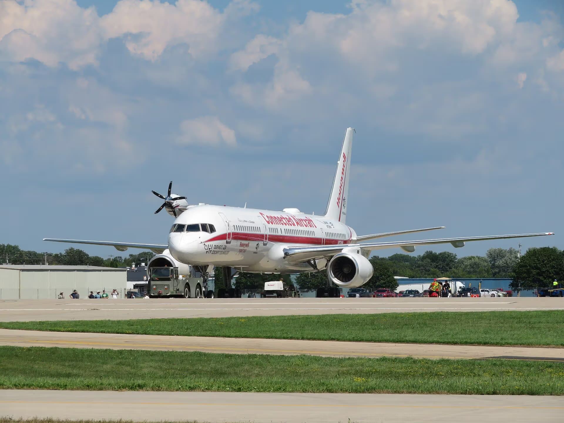 N757HW — Boeing
