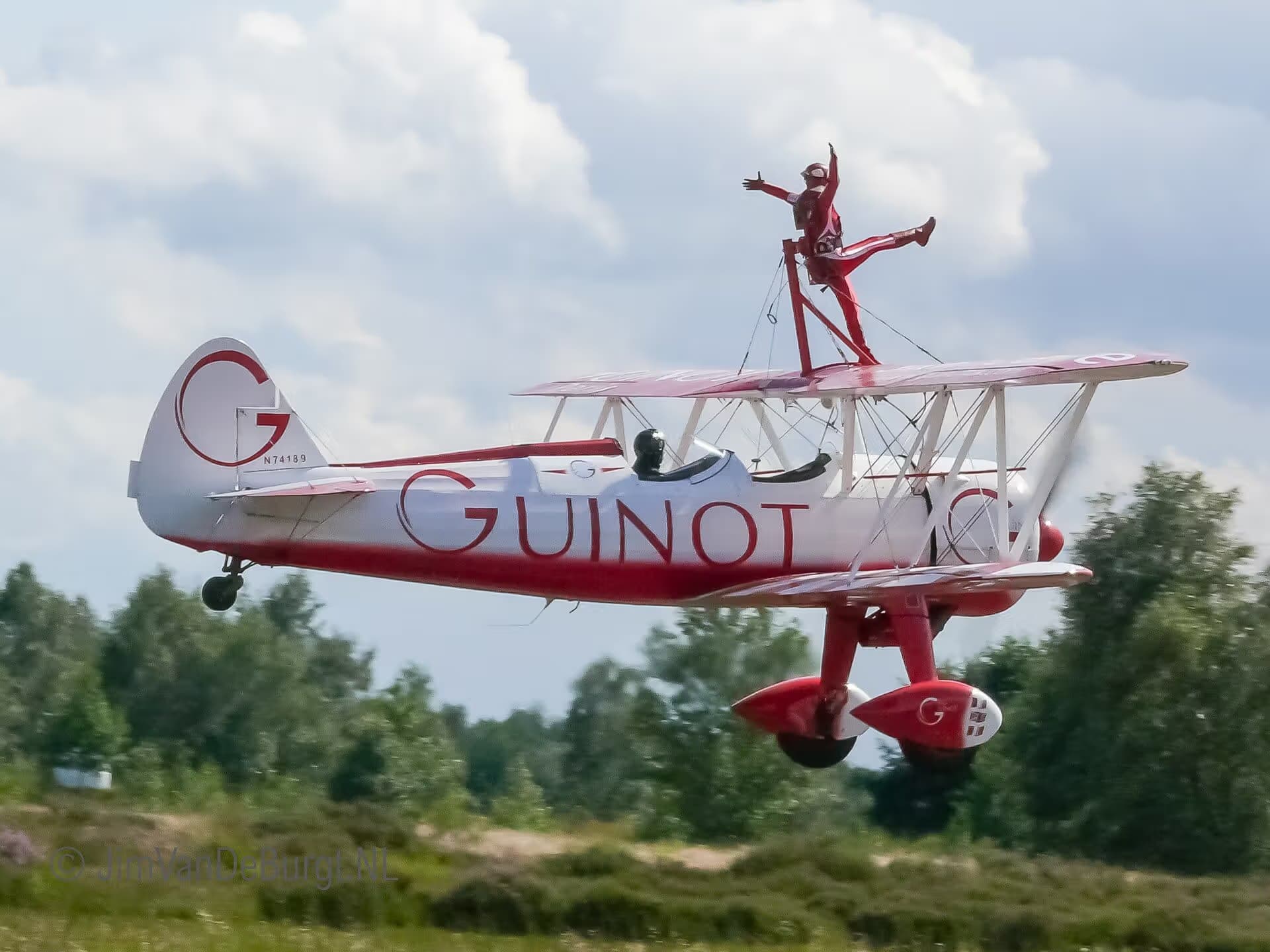 N74189 — Single-engine aircraft