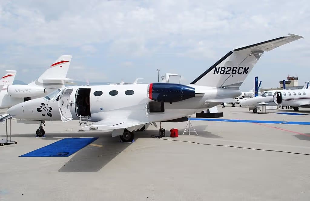 N826CM — Business jet